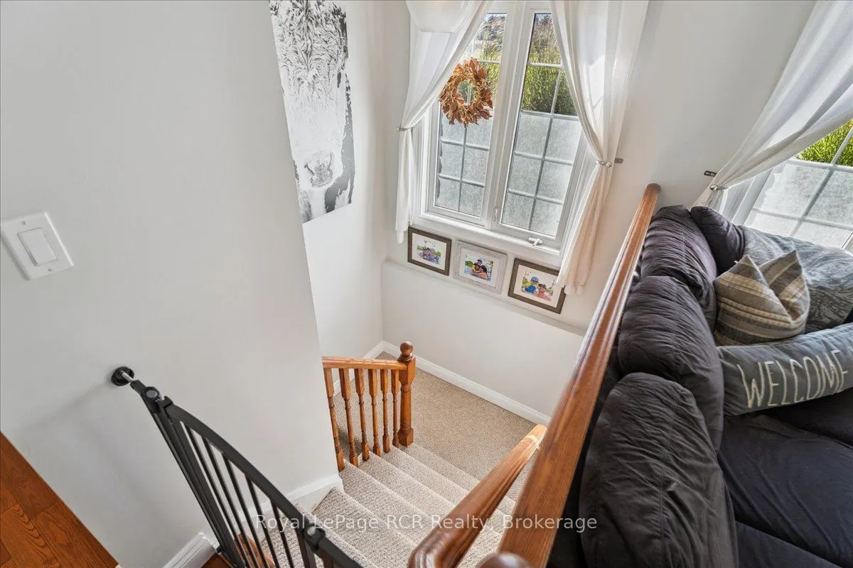 1807 8th Avenue W