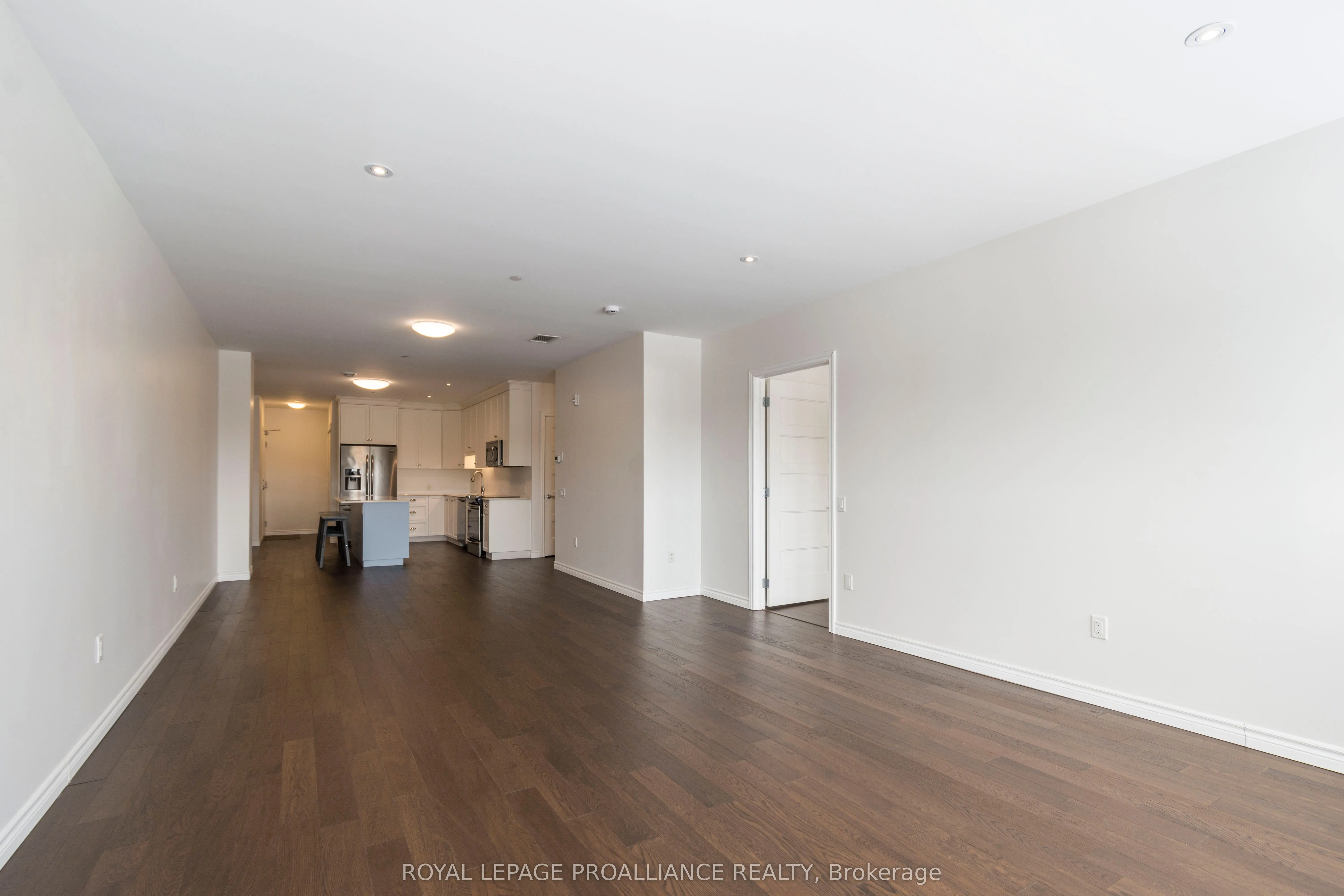 199 Front Street, #505