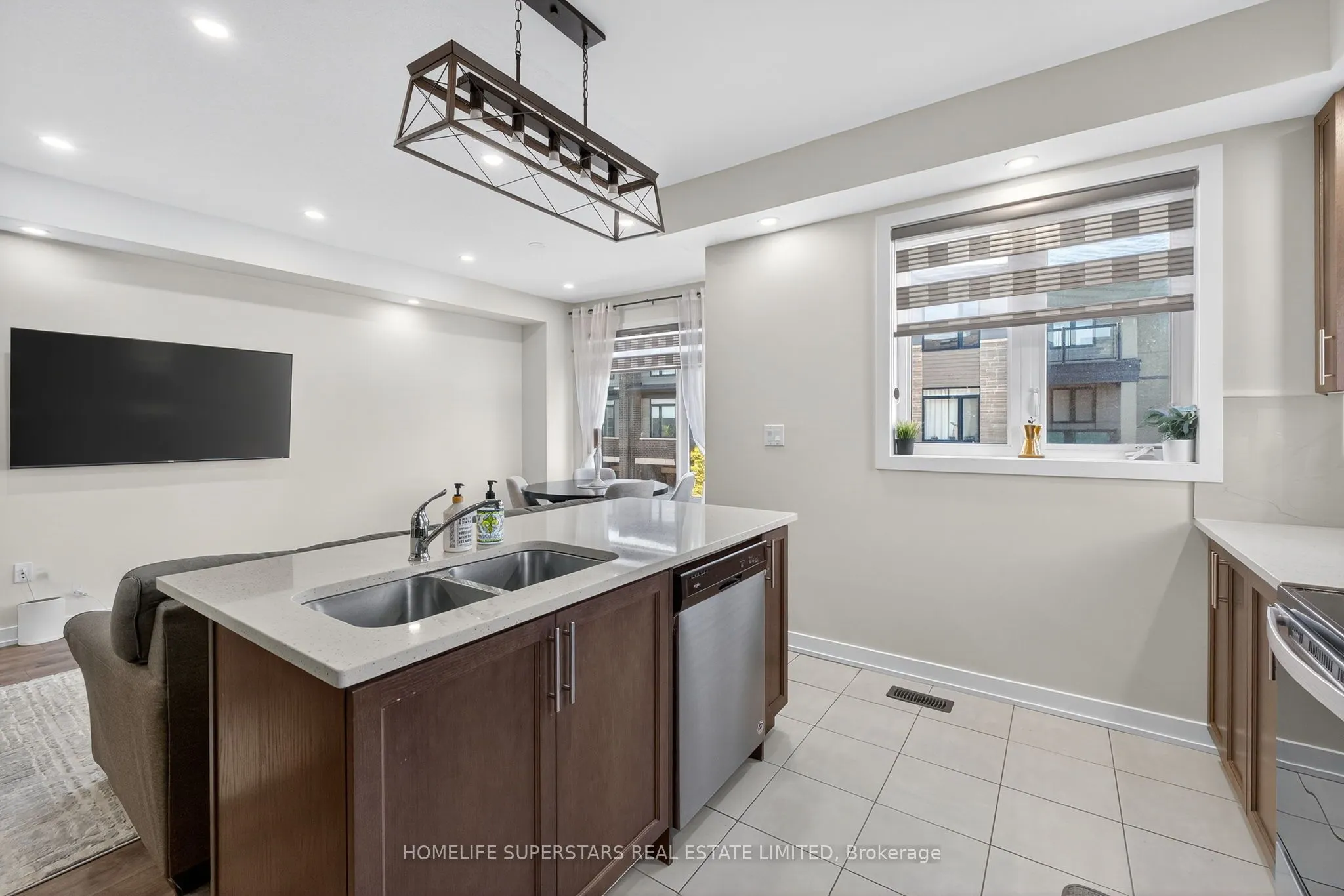 590 NORTH SERVICE Road, #130