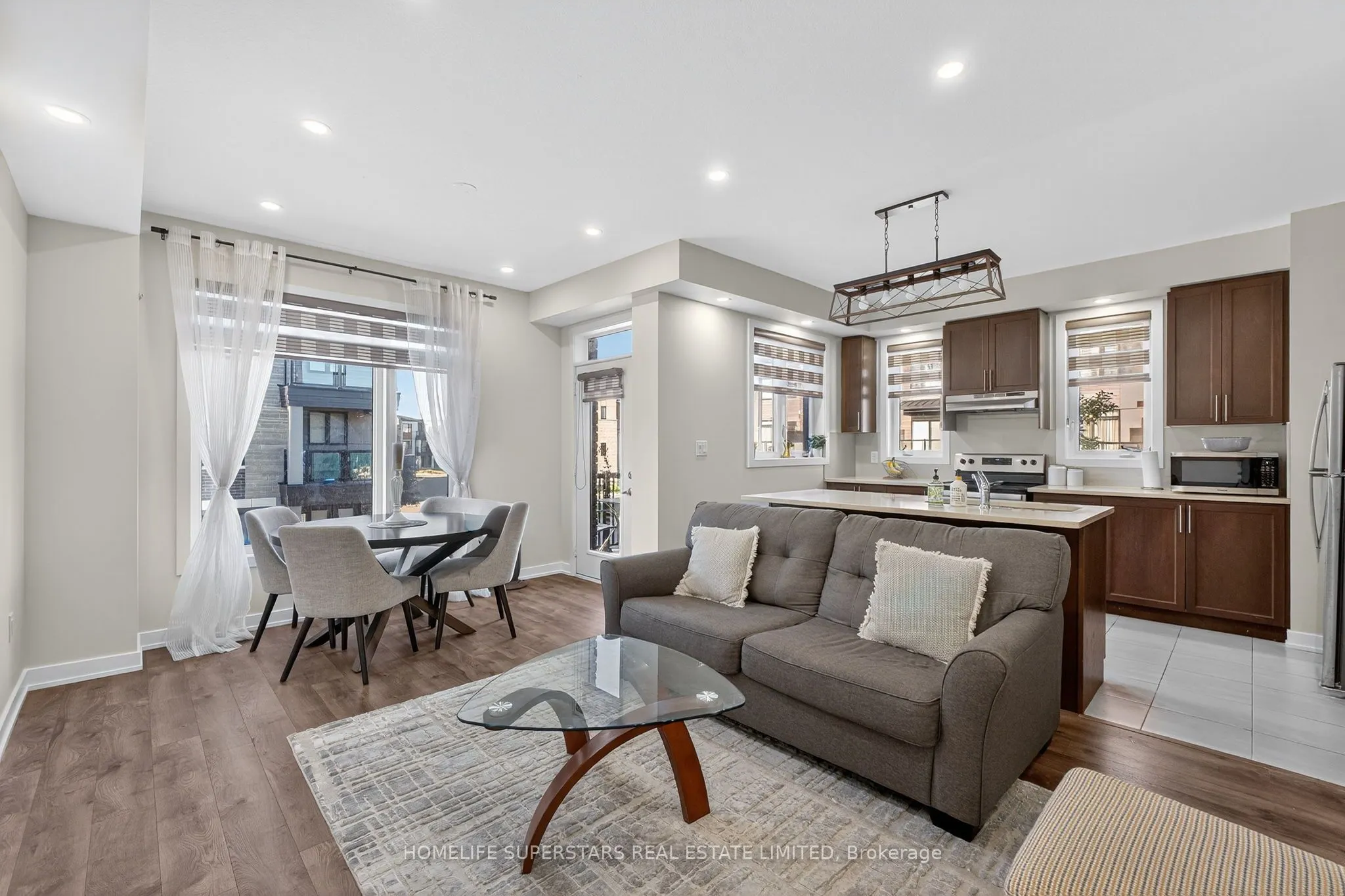 590 NORTH SERVICE Road, #130