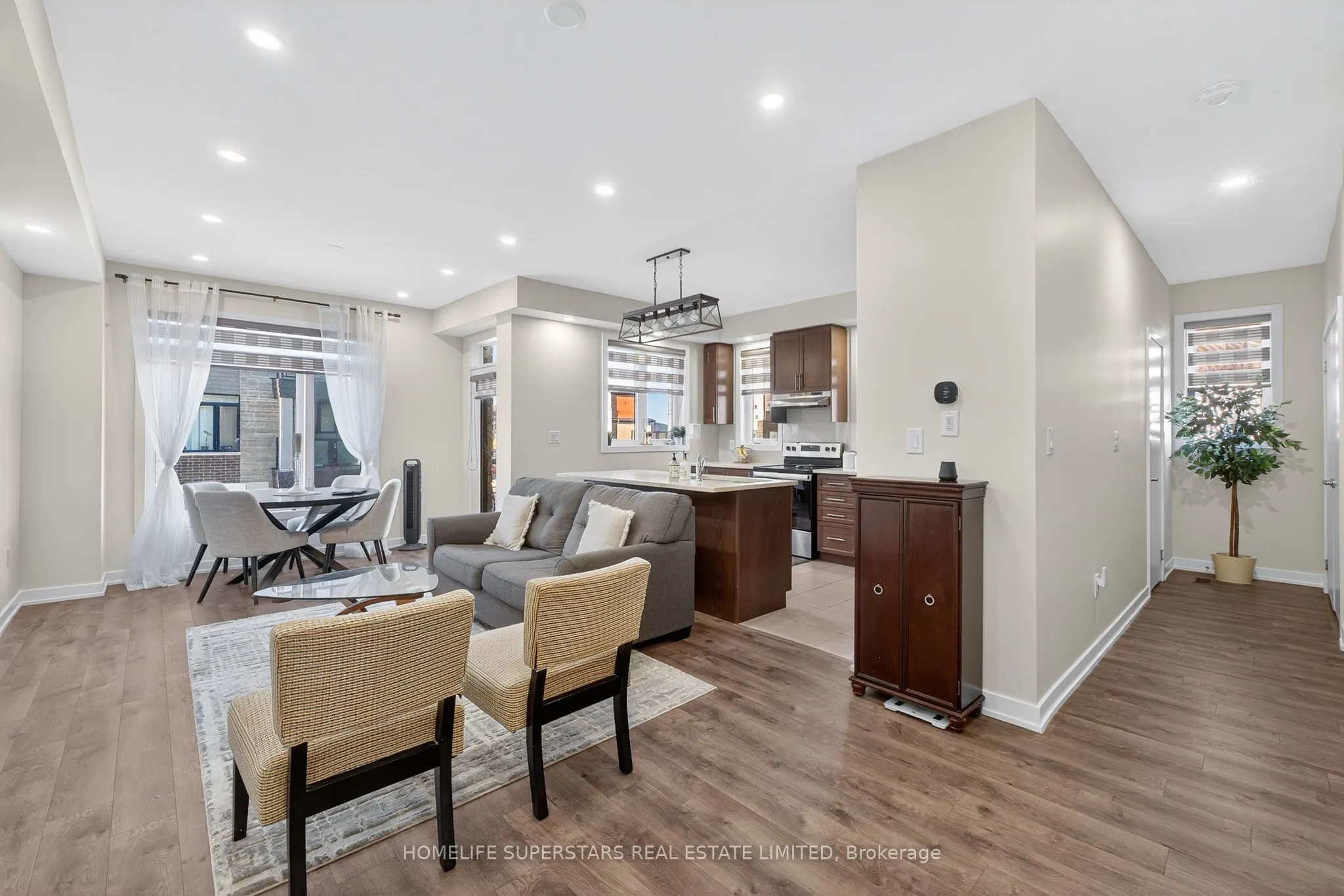 590 NORTH SERVICE Road, #130