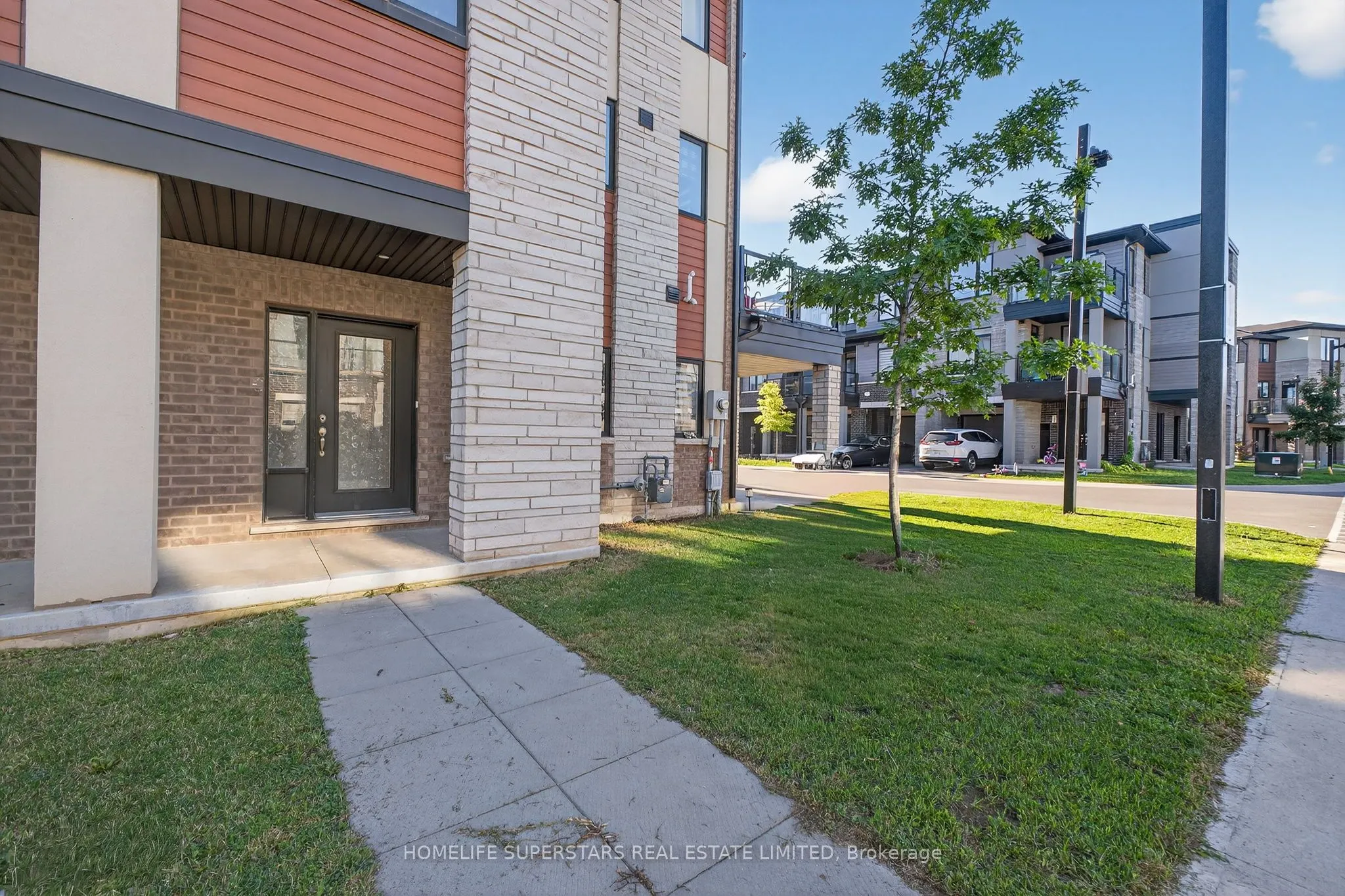 590 NORTH SERVICE Road, #130