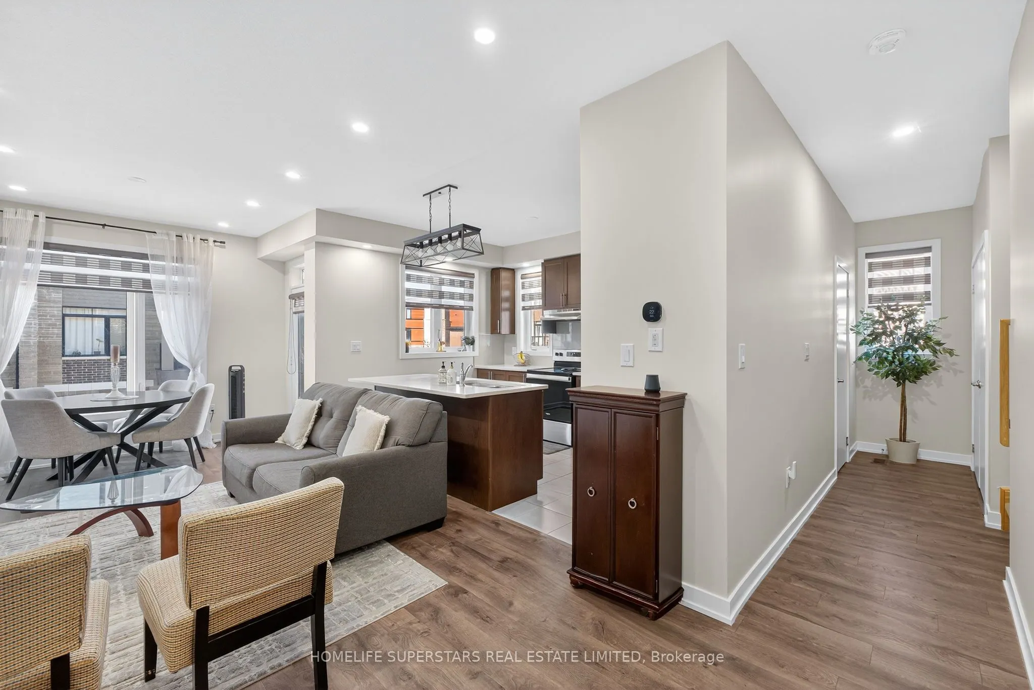 590 NORTH SERVICE Road, #130
