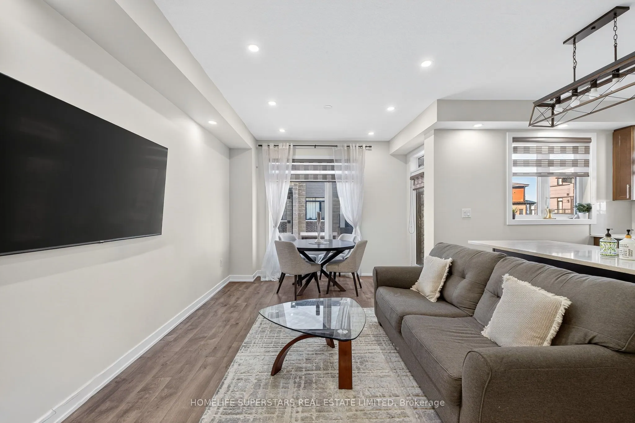 590 NORTH SERVICE Road, #130