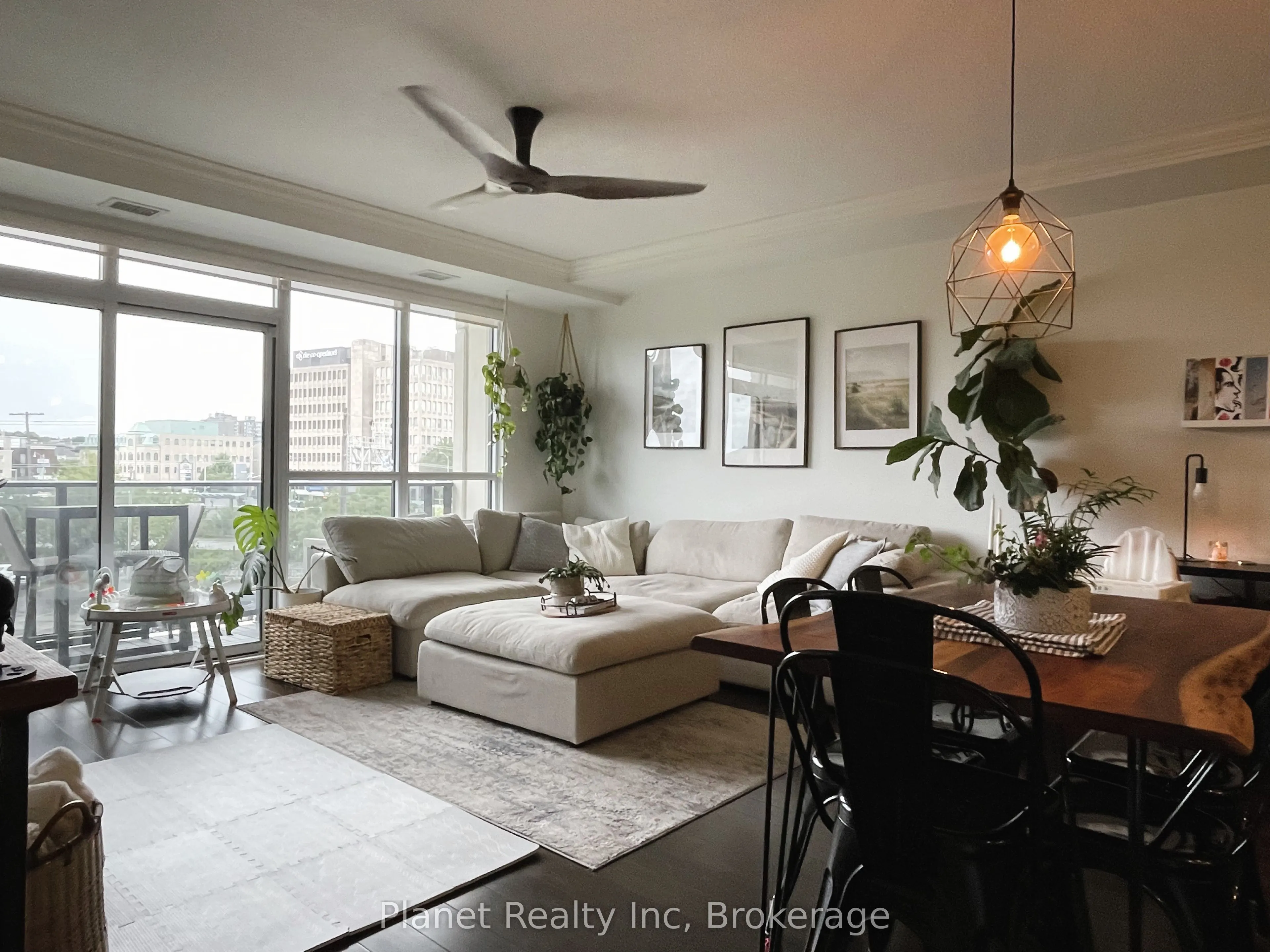 150 WELLINGTON Street E, #501