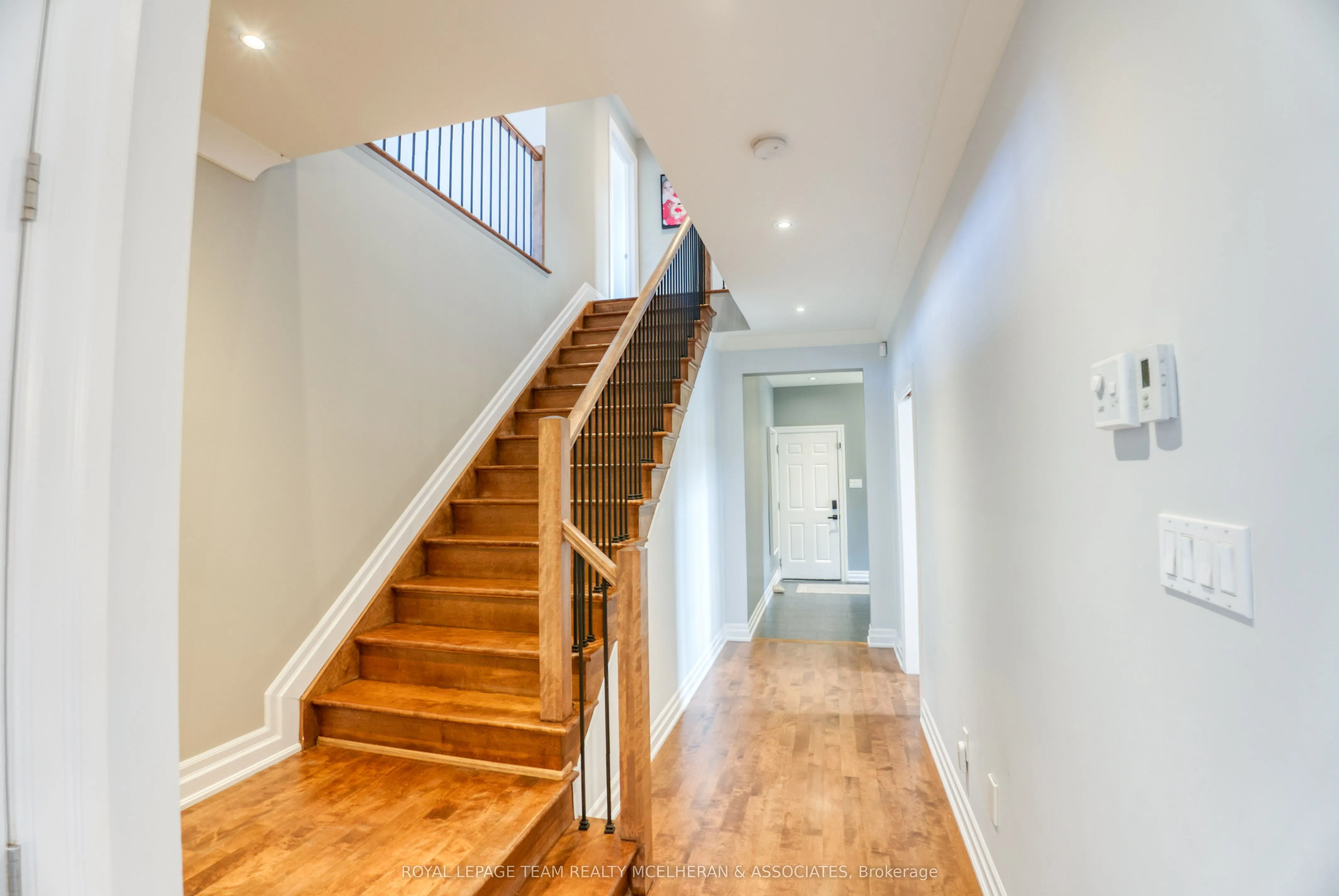 463 Lockmaster Crescent