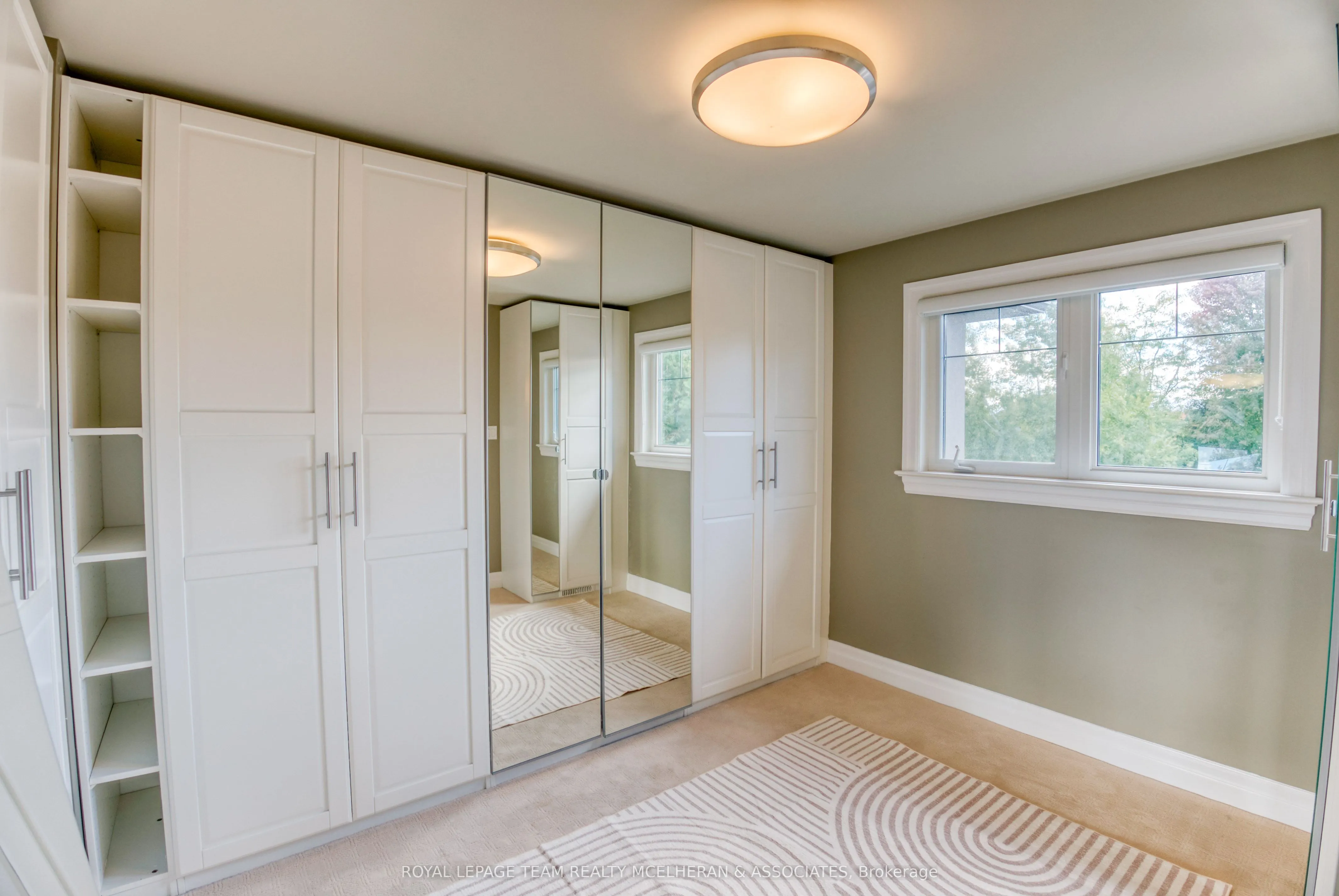 463 Lockmaster Crescent