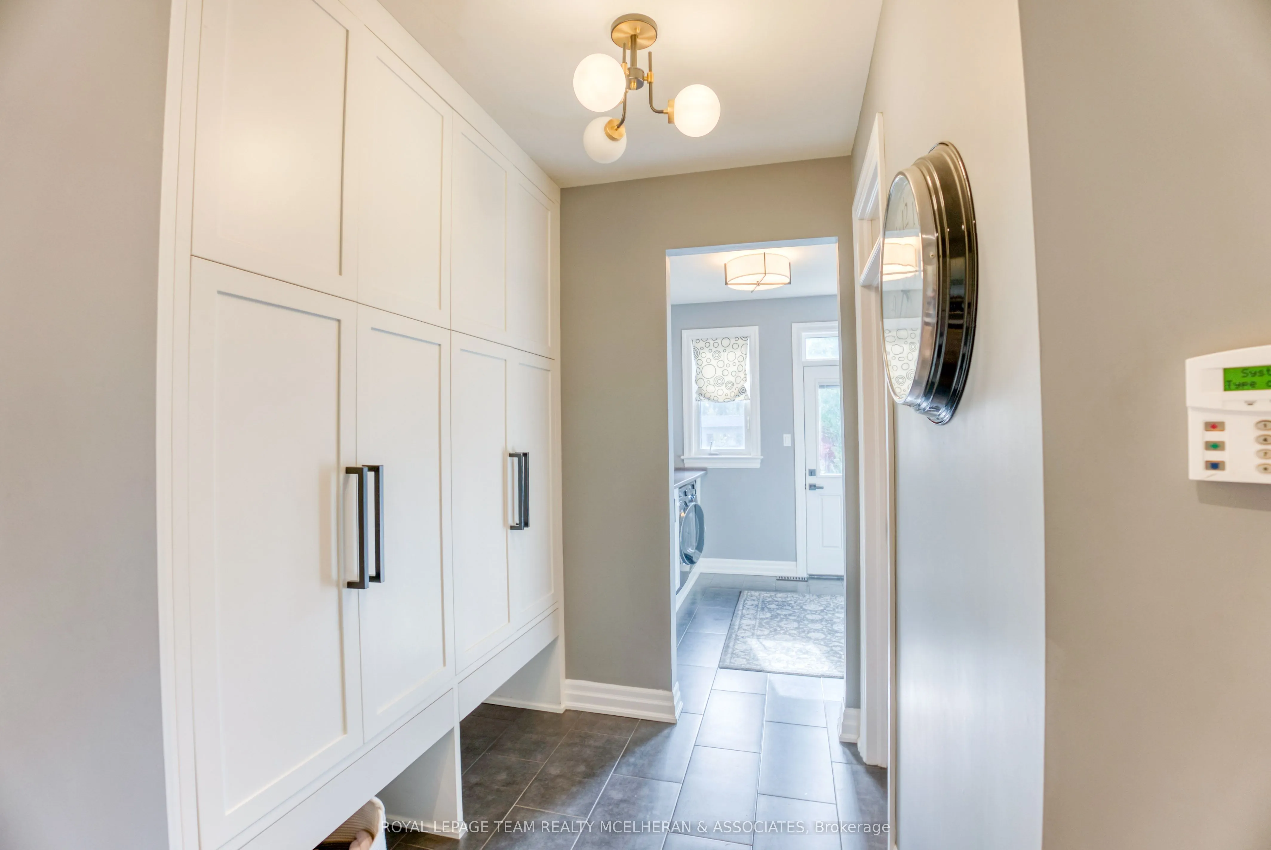 463 Lockmaster Crescent