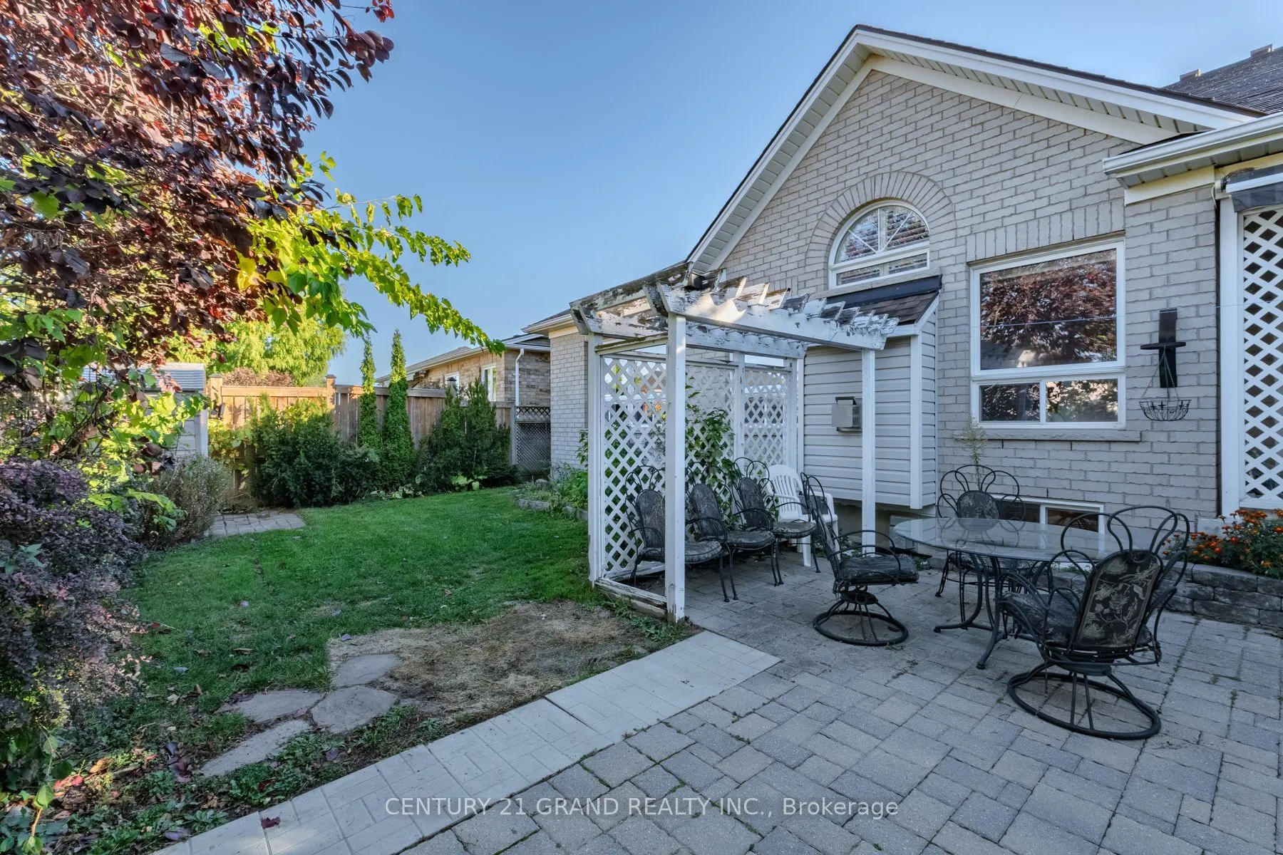 72 Hunter Way