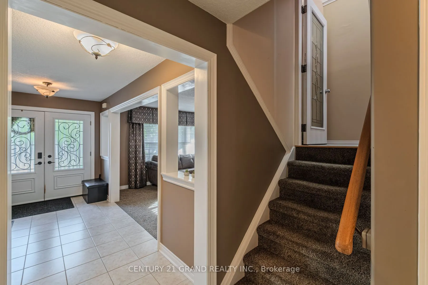 72 Hunter Way