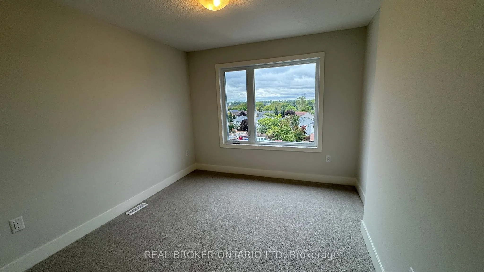 925 Deveron Crescent, #44