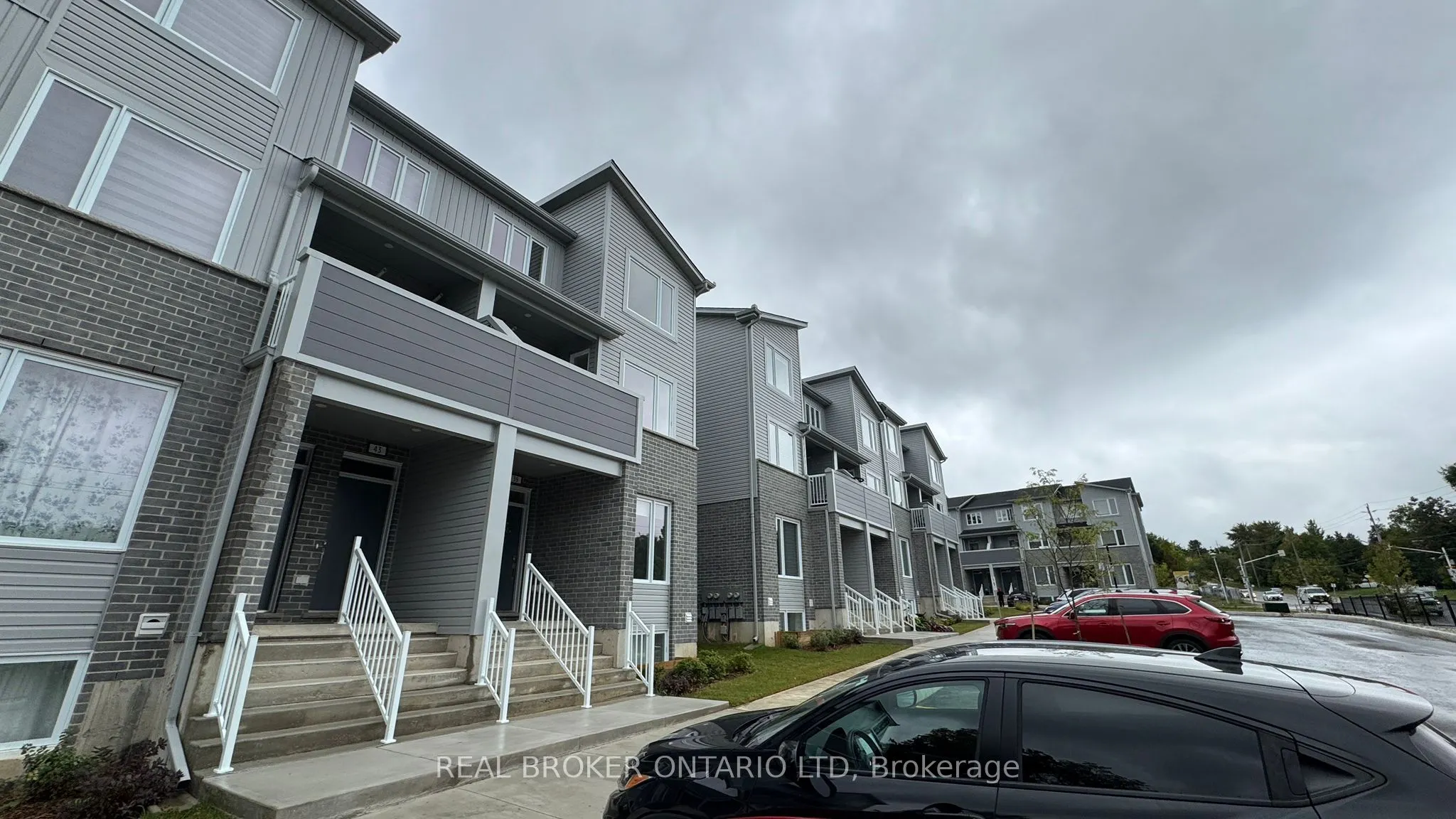 925 Deveron Crescent, #44