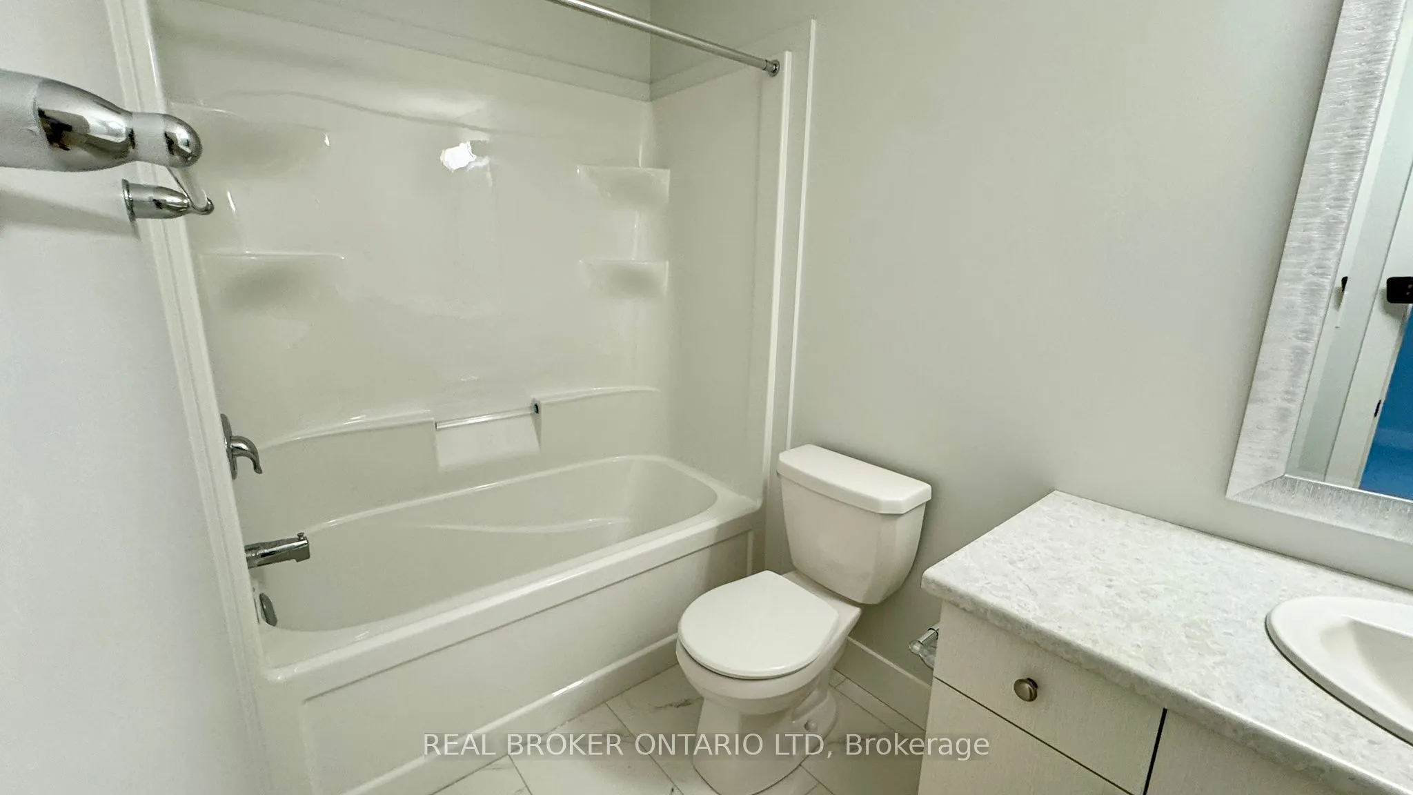 925 Deveron Crescent, #44