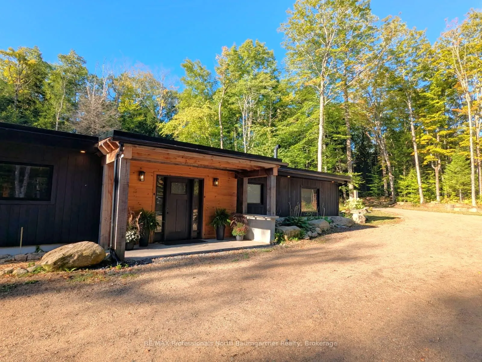 1592 Buckslide Road