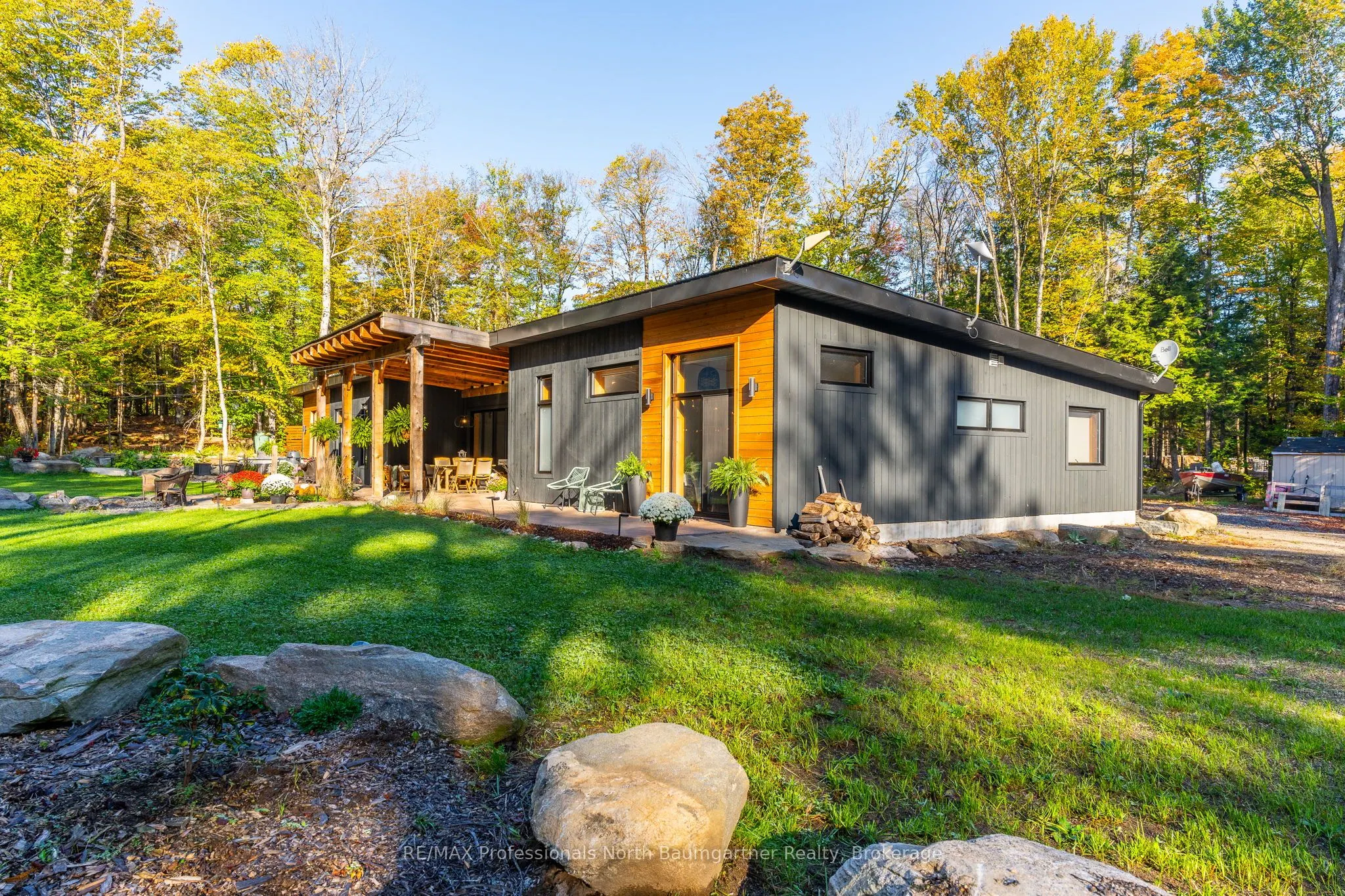 1592 Buckslide Road