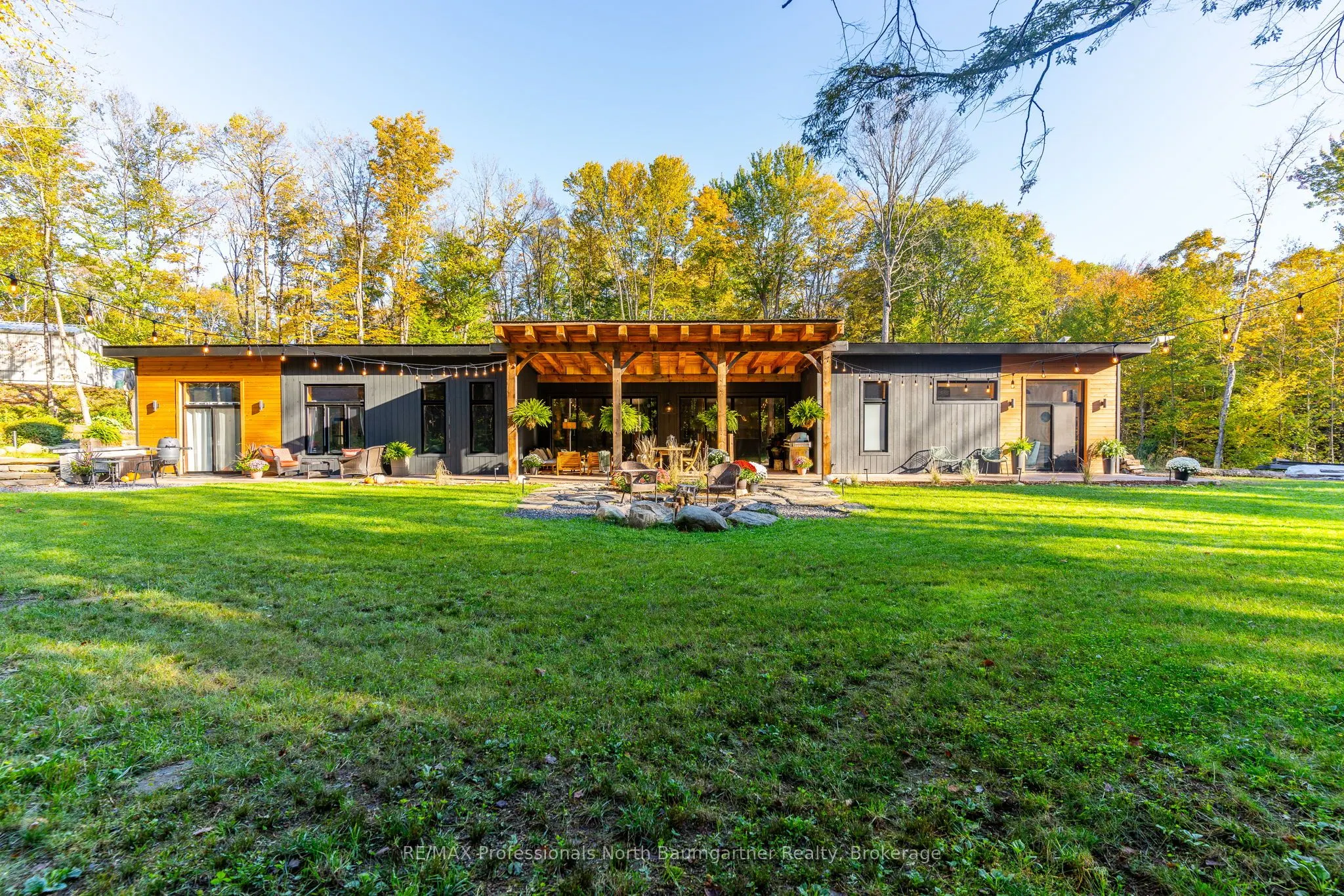 1592 Buckslide Road