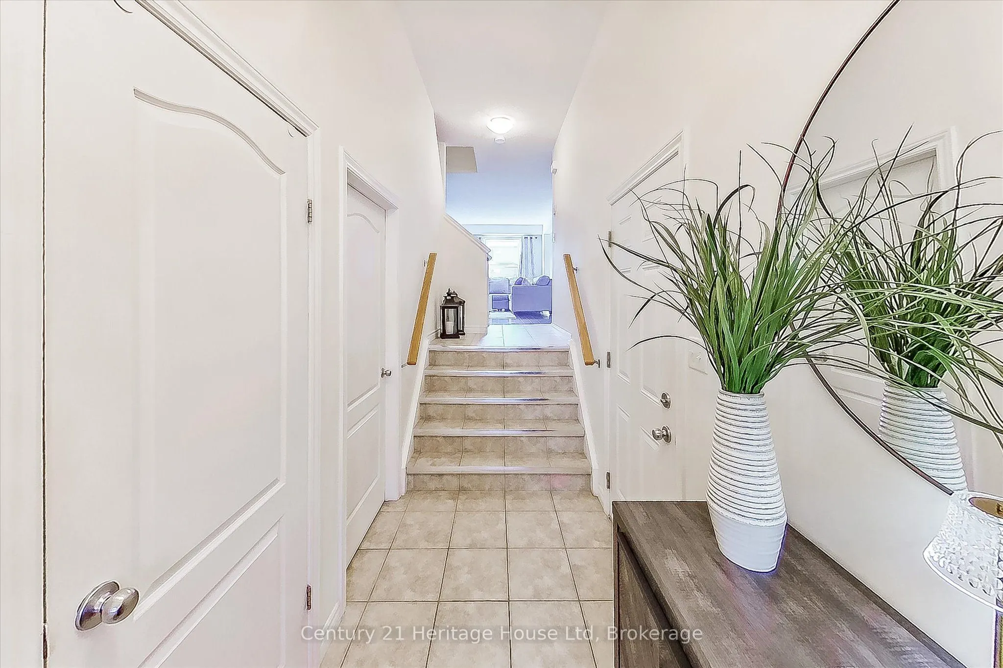 122 Creighton Avenue