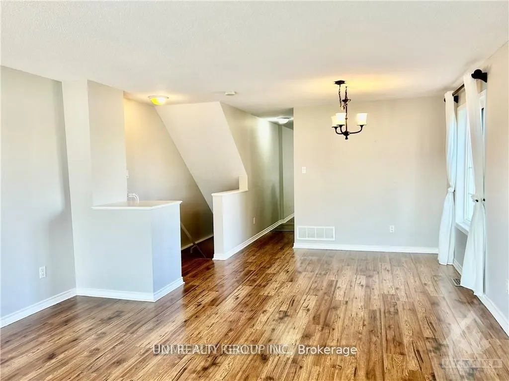 840 LONGFIELDS Drive, #20