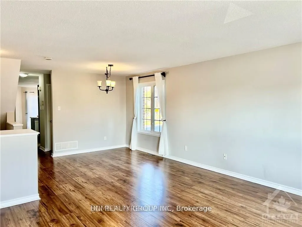 840 LONGFIELDS Drive, #20