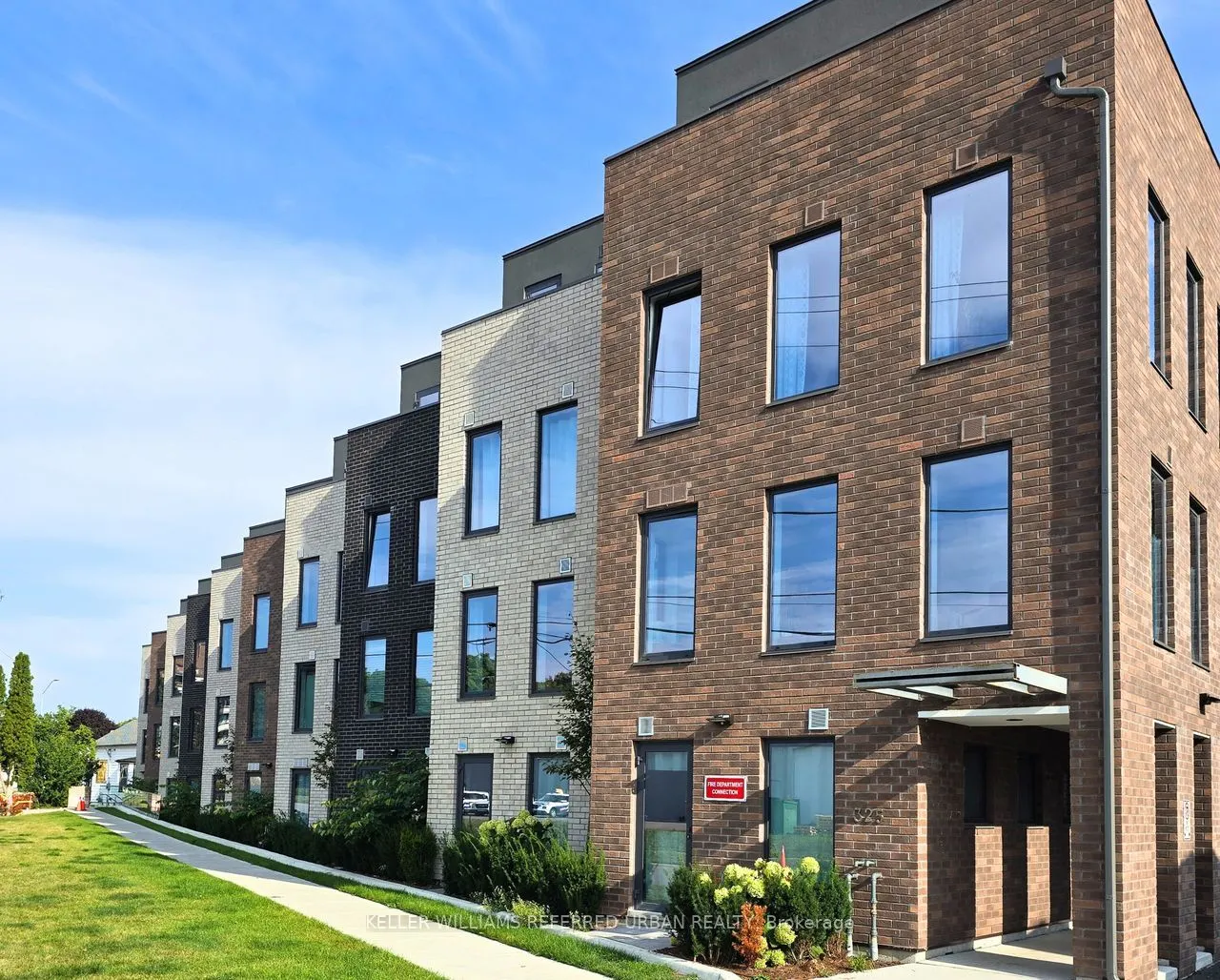 325 University Avenue W, #106