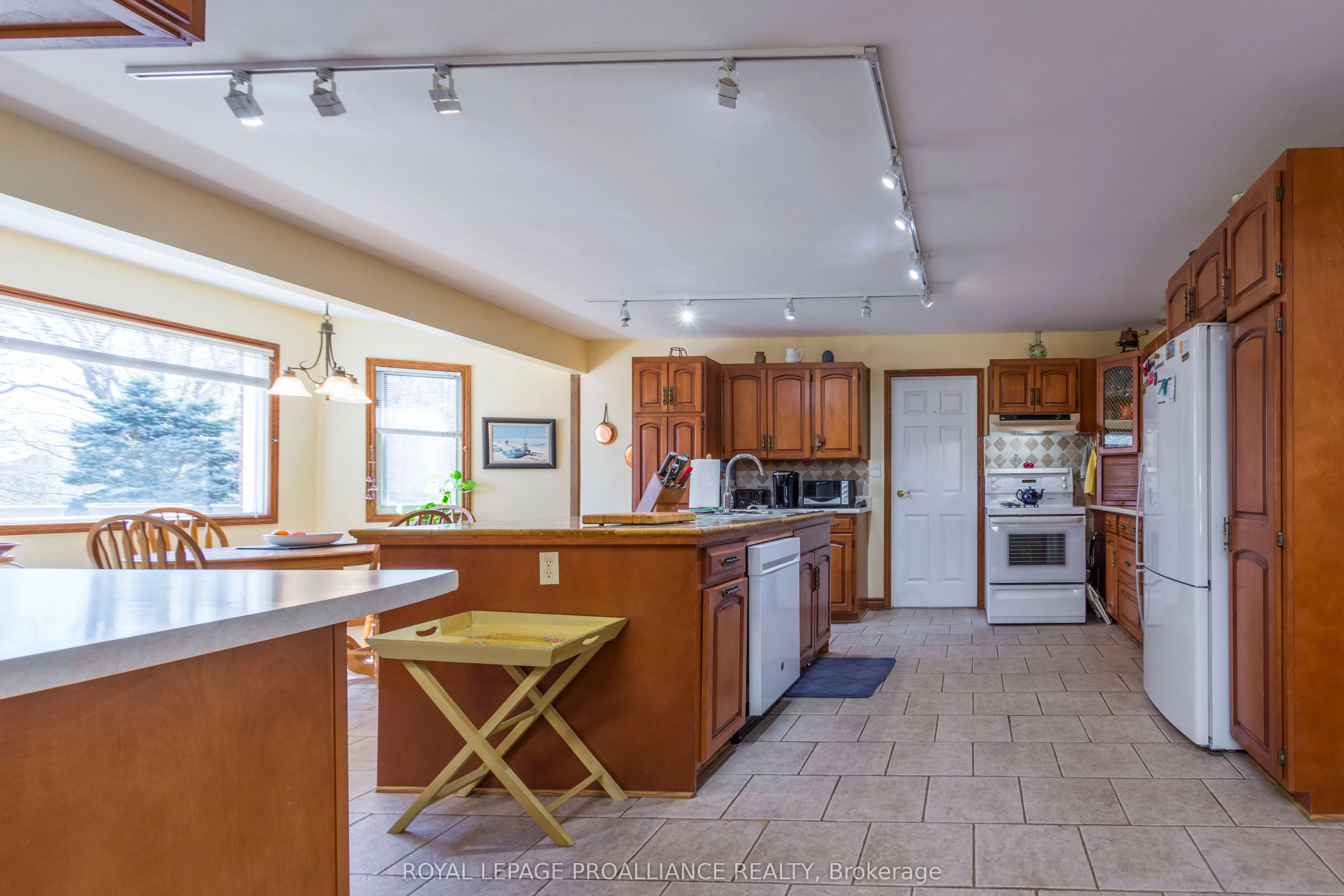 7 Brintnell Boulevard