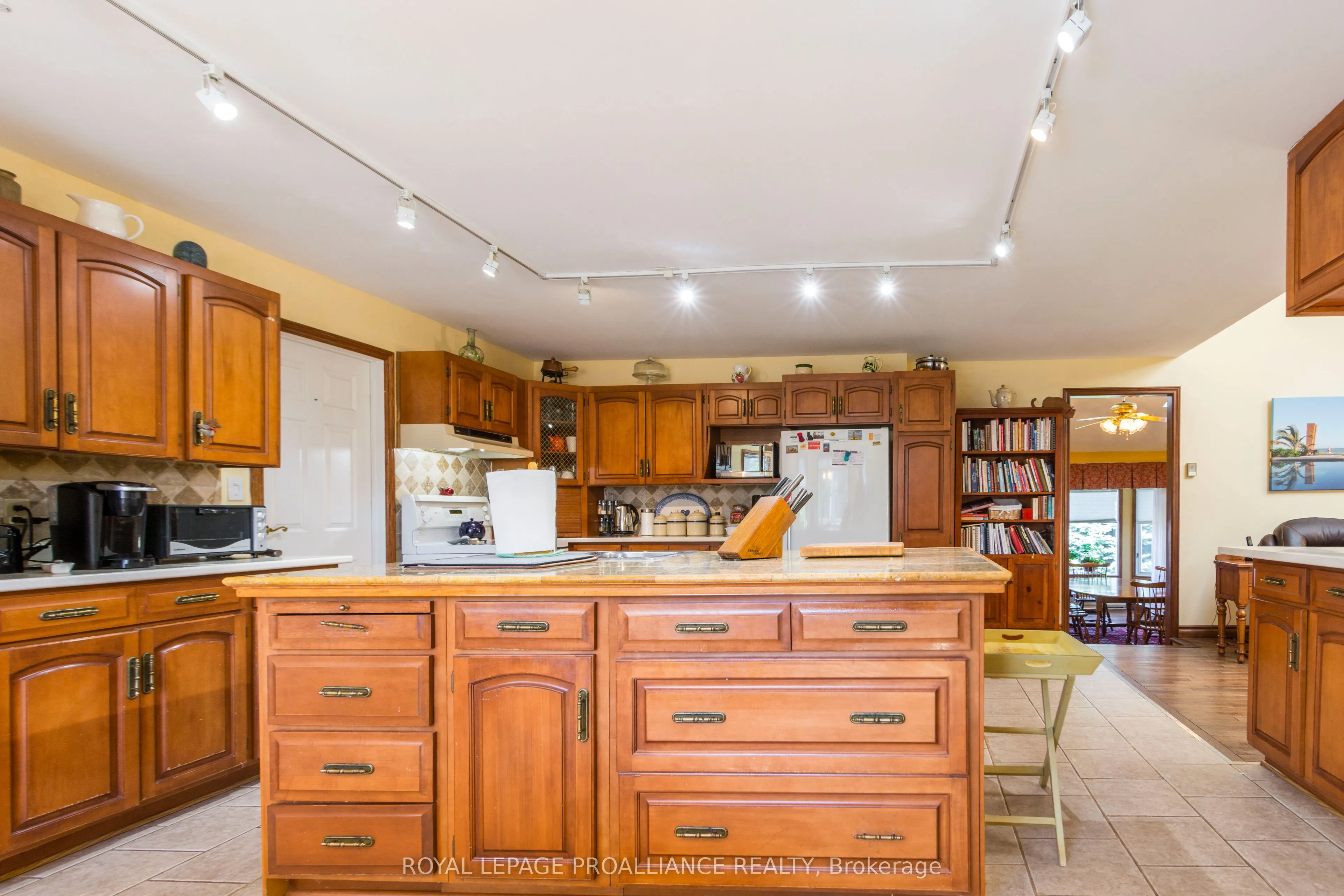 7 Brintnell Boulevard