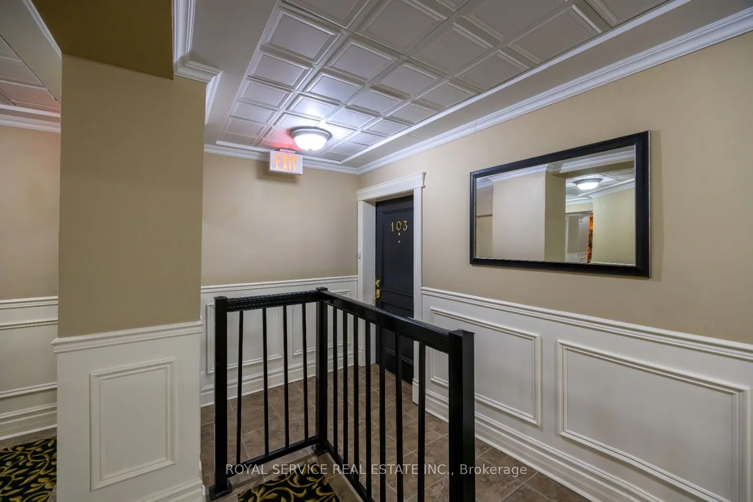 323 George Street, #103