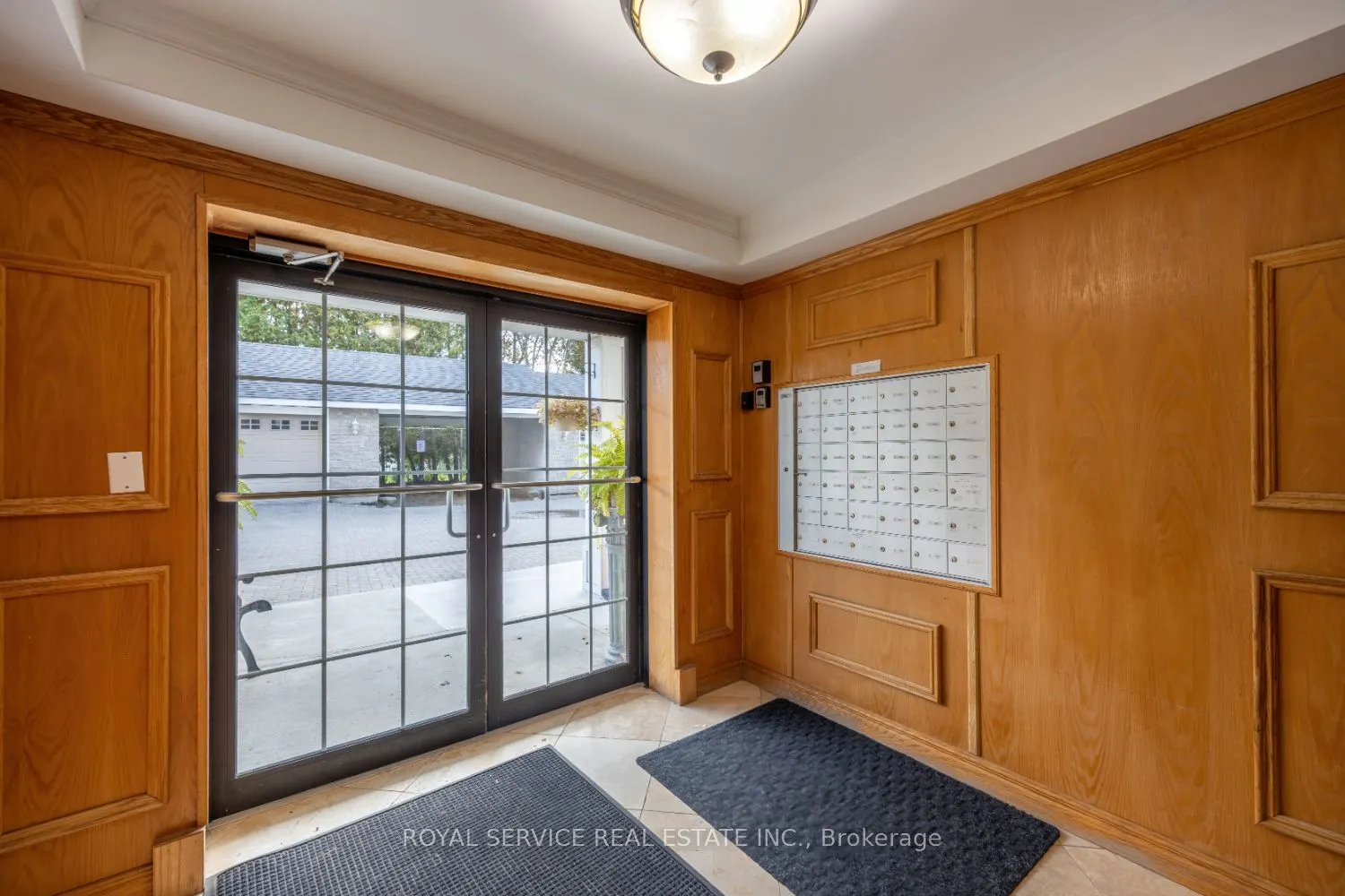 323 George Street, #103