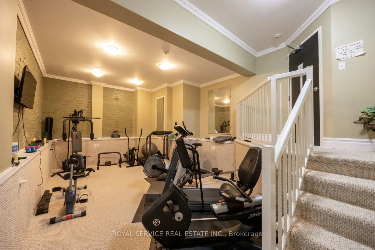 323 George Street, #103