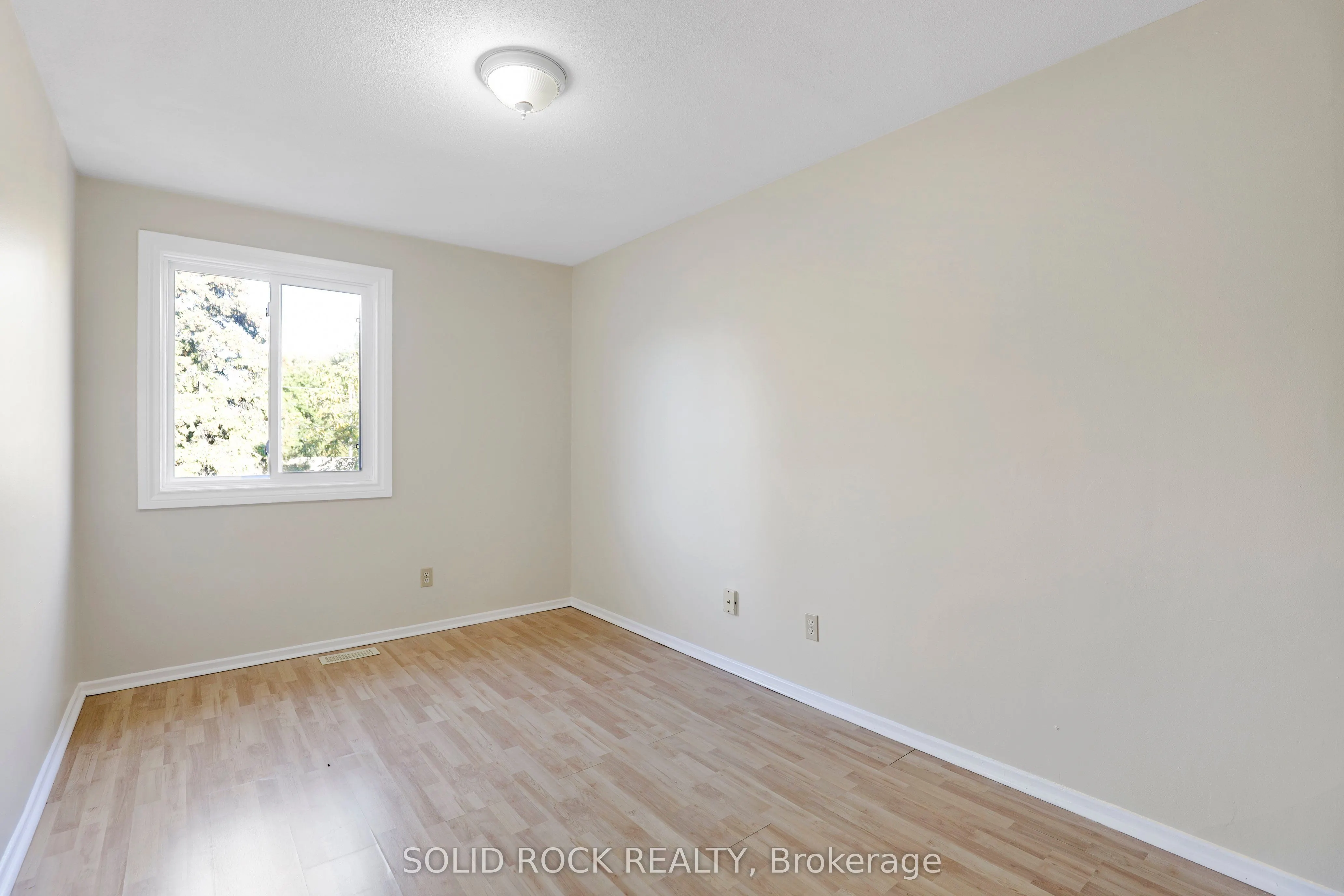 35 Thistledown Court, #18