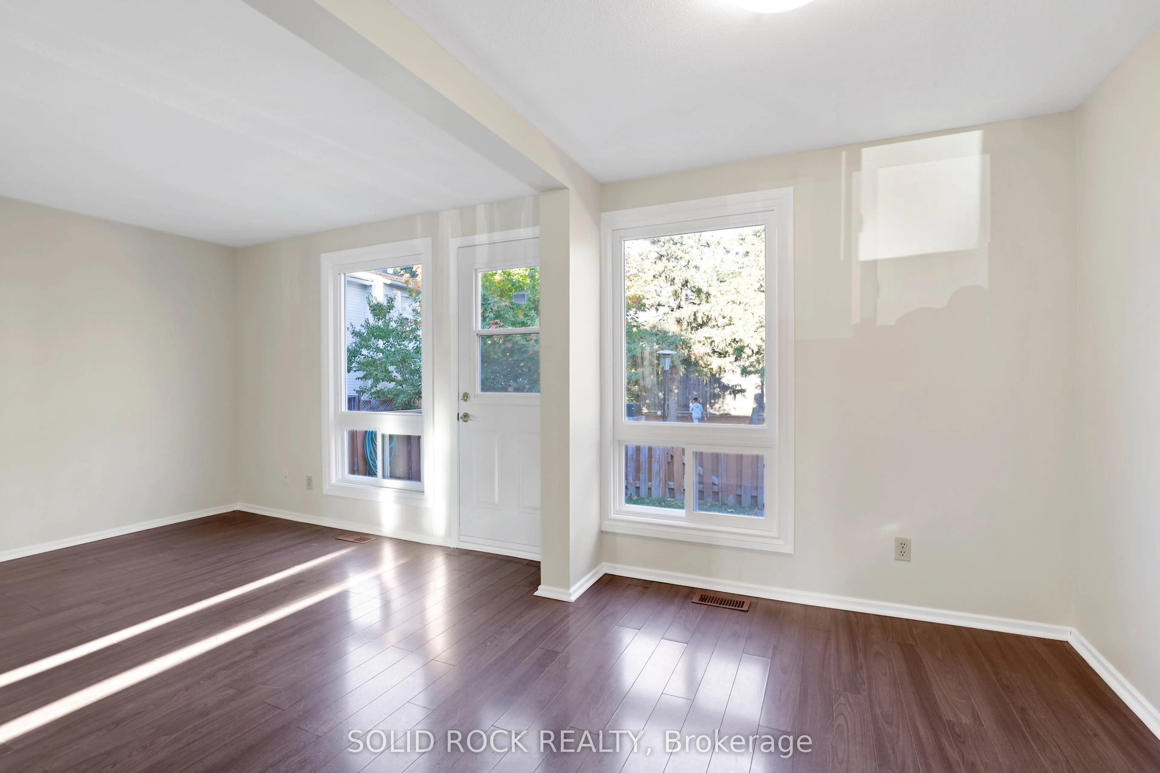 35 Thistledown Court, #18