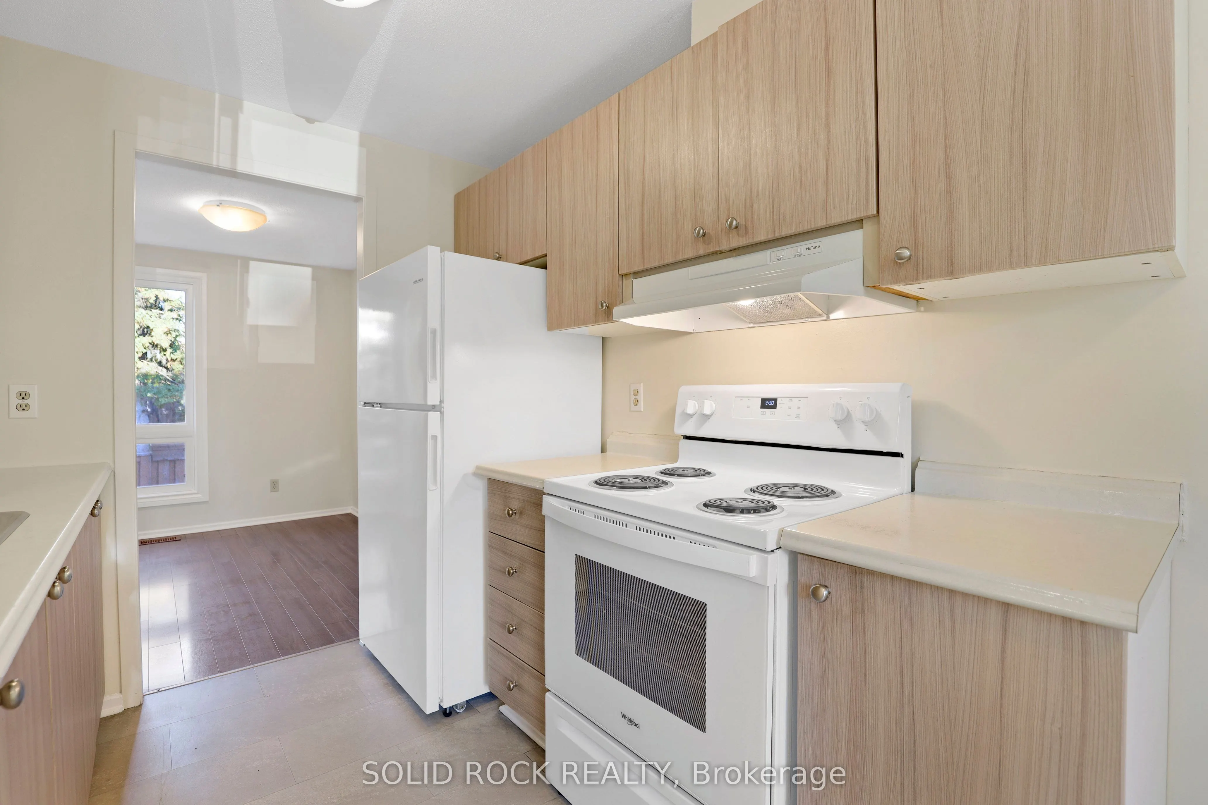 35 Thistledown Court, #18