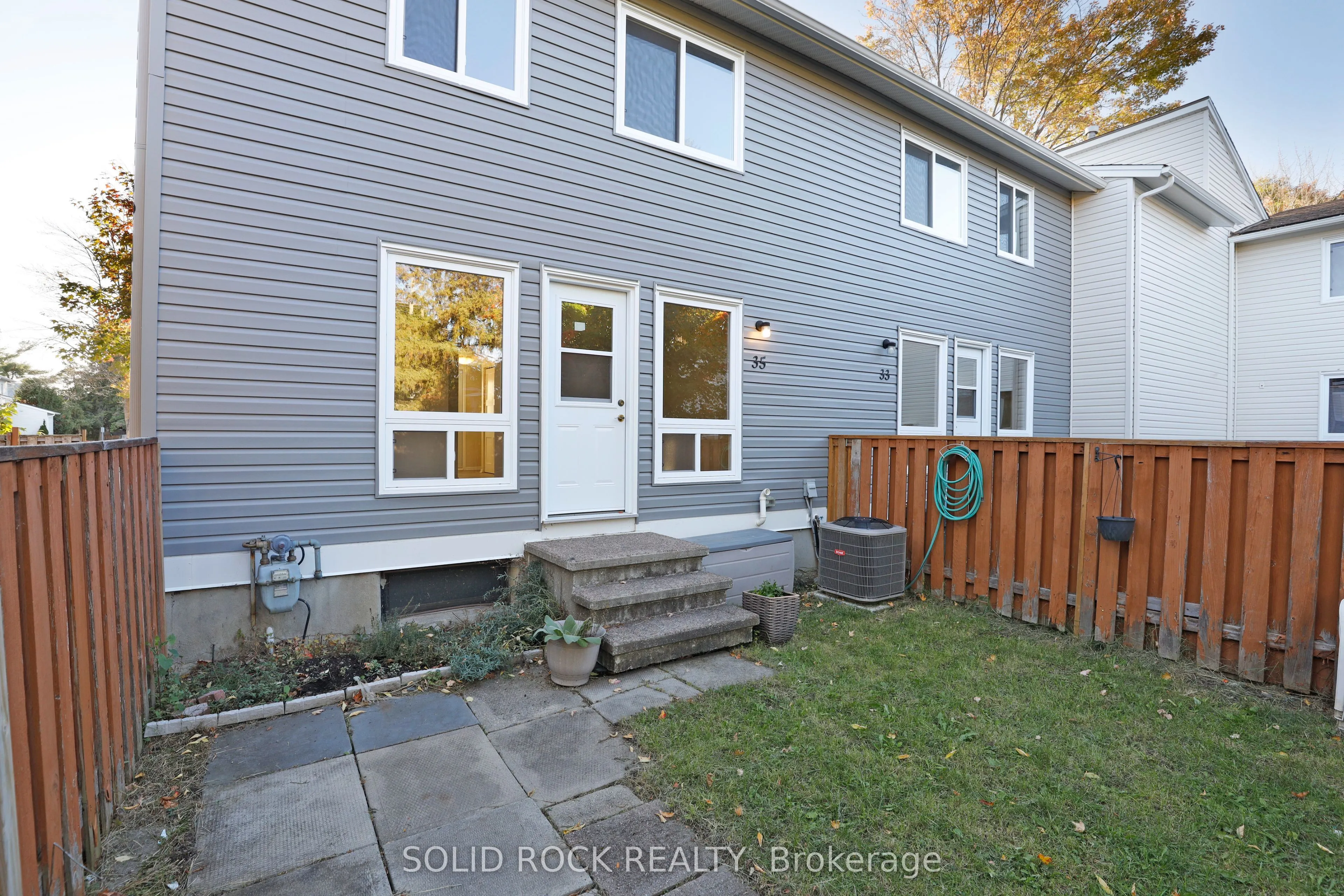 35 Thistledown Court, #18
