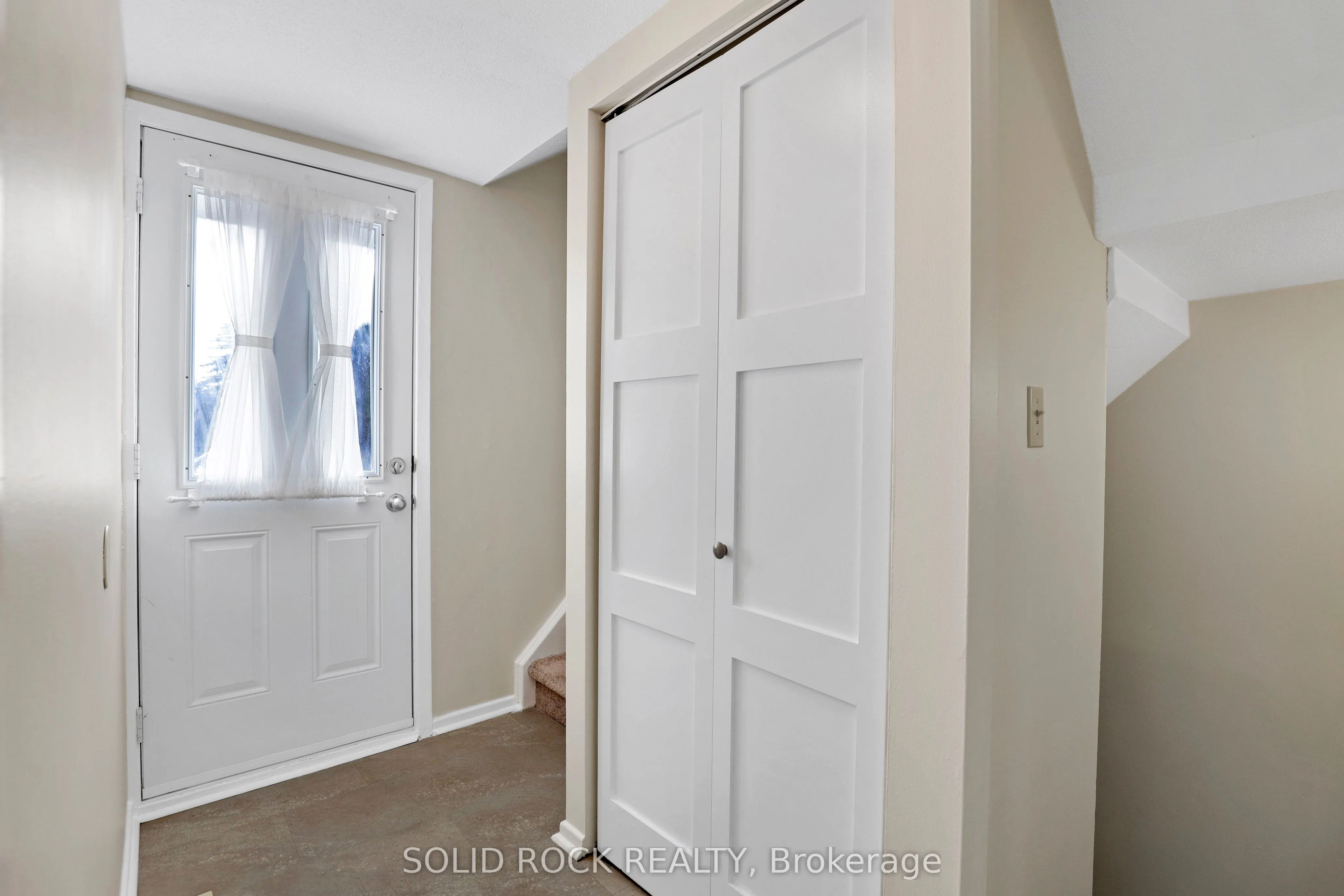35 Thistledown Court, #18