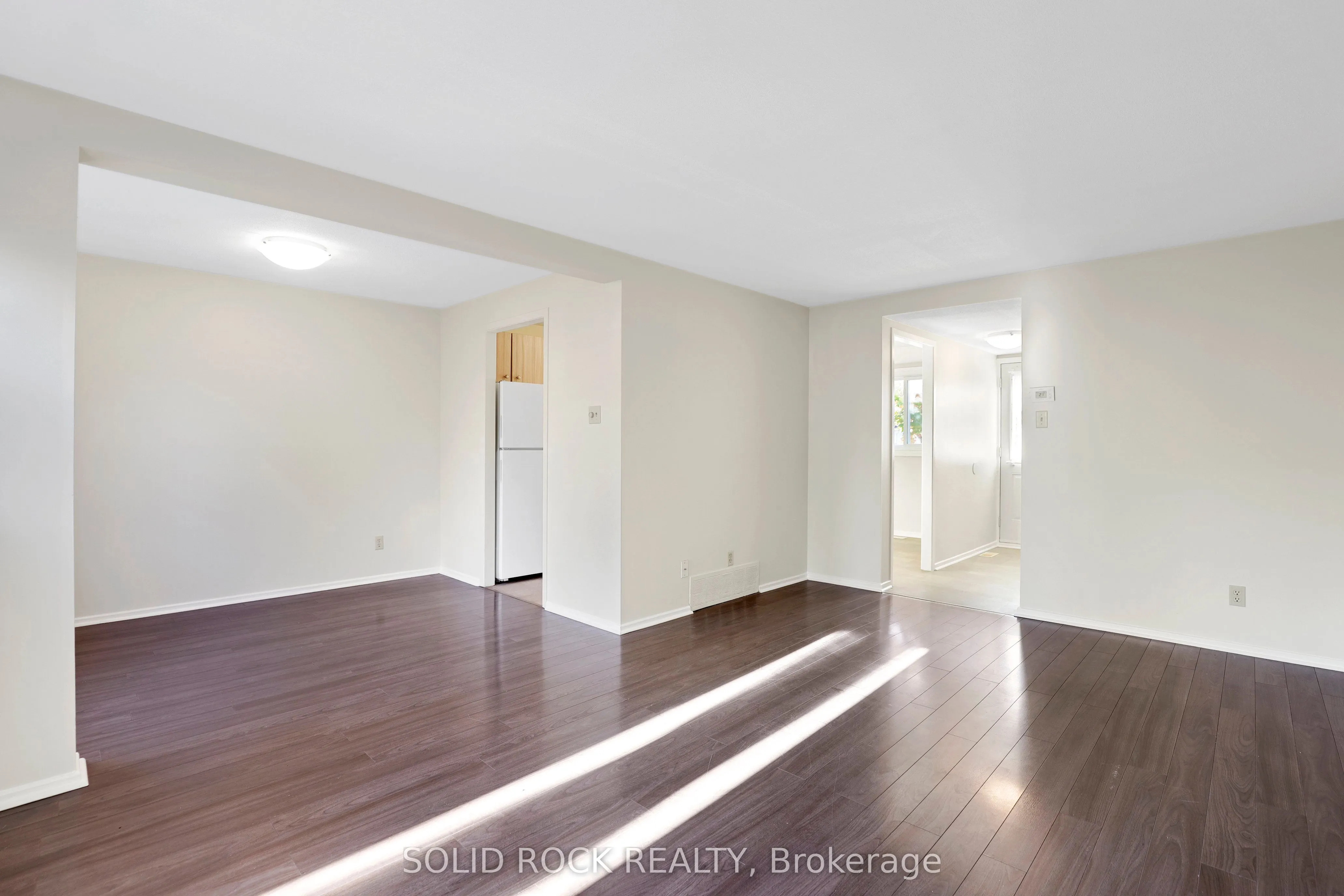 35 Thistledown Court, #18