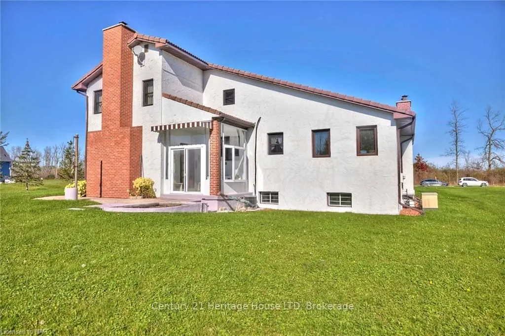 191 CAIRNS Crescent