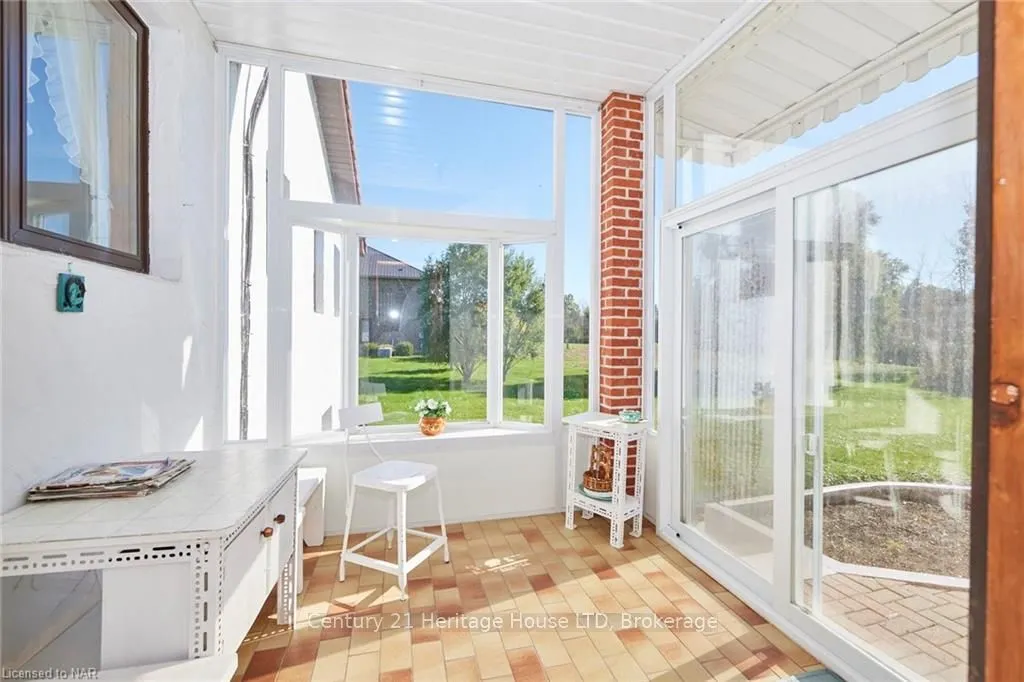 191 CAIRNS Crescent