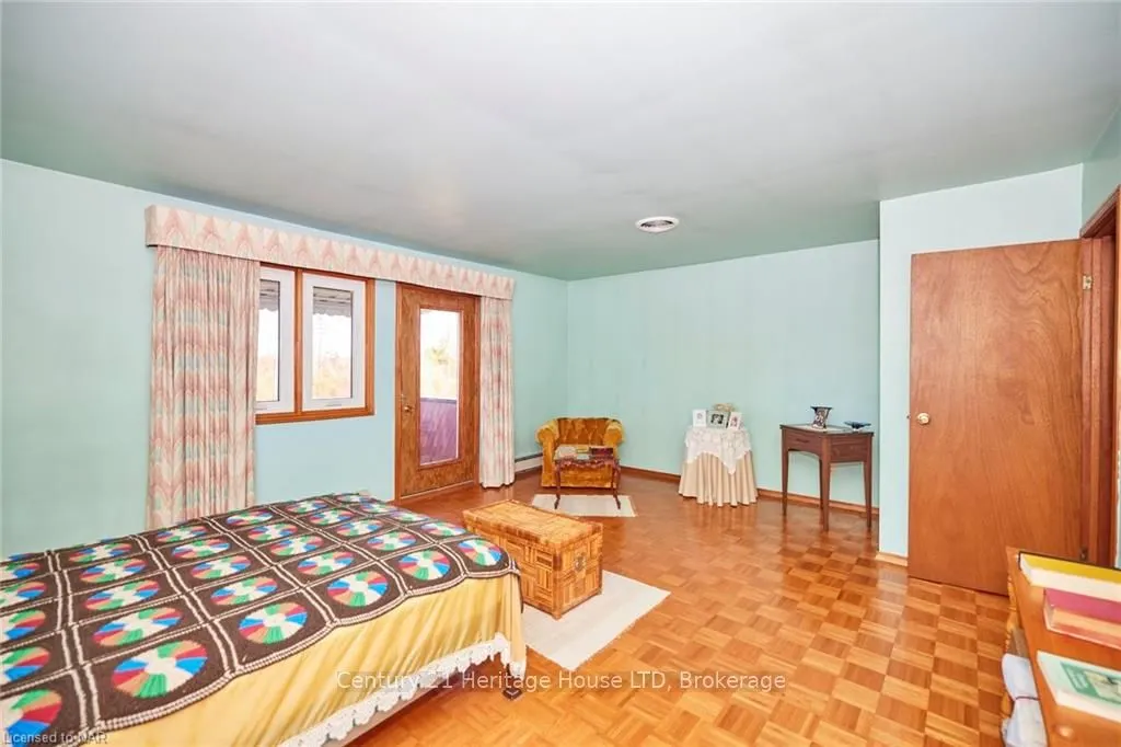 191 CAIRNS Crescent