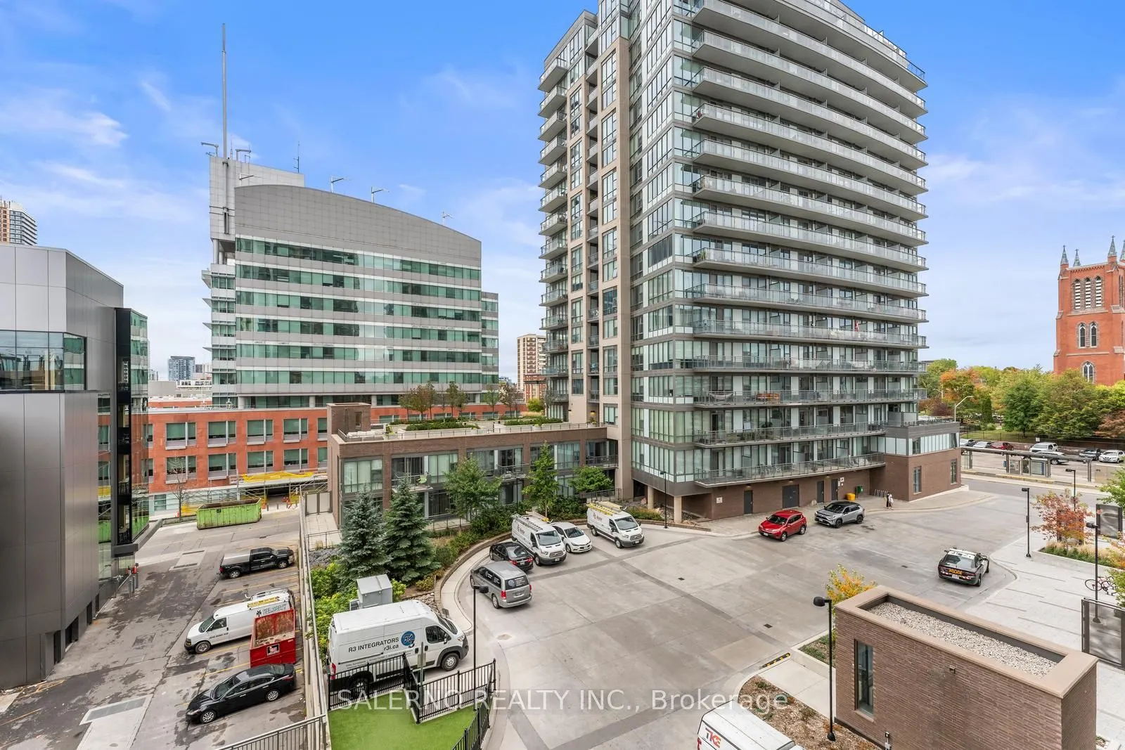 55 Duke Street W, #401