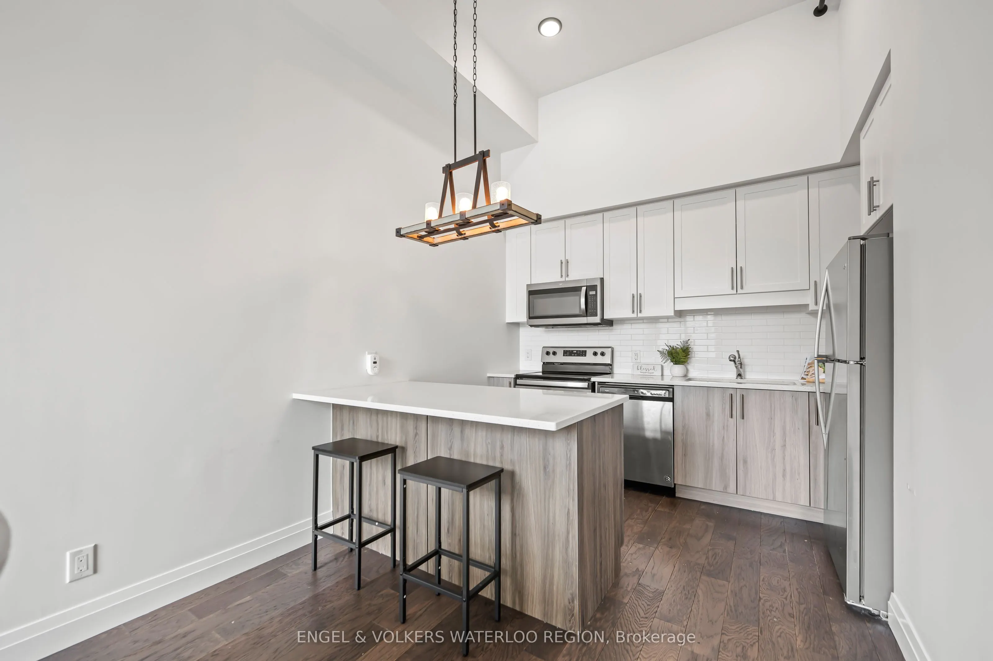 19 Guelph Avenue, #207