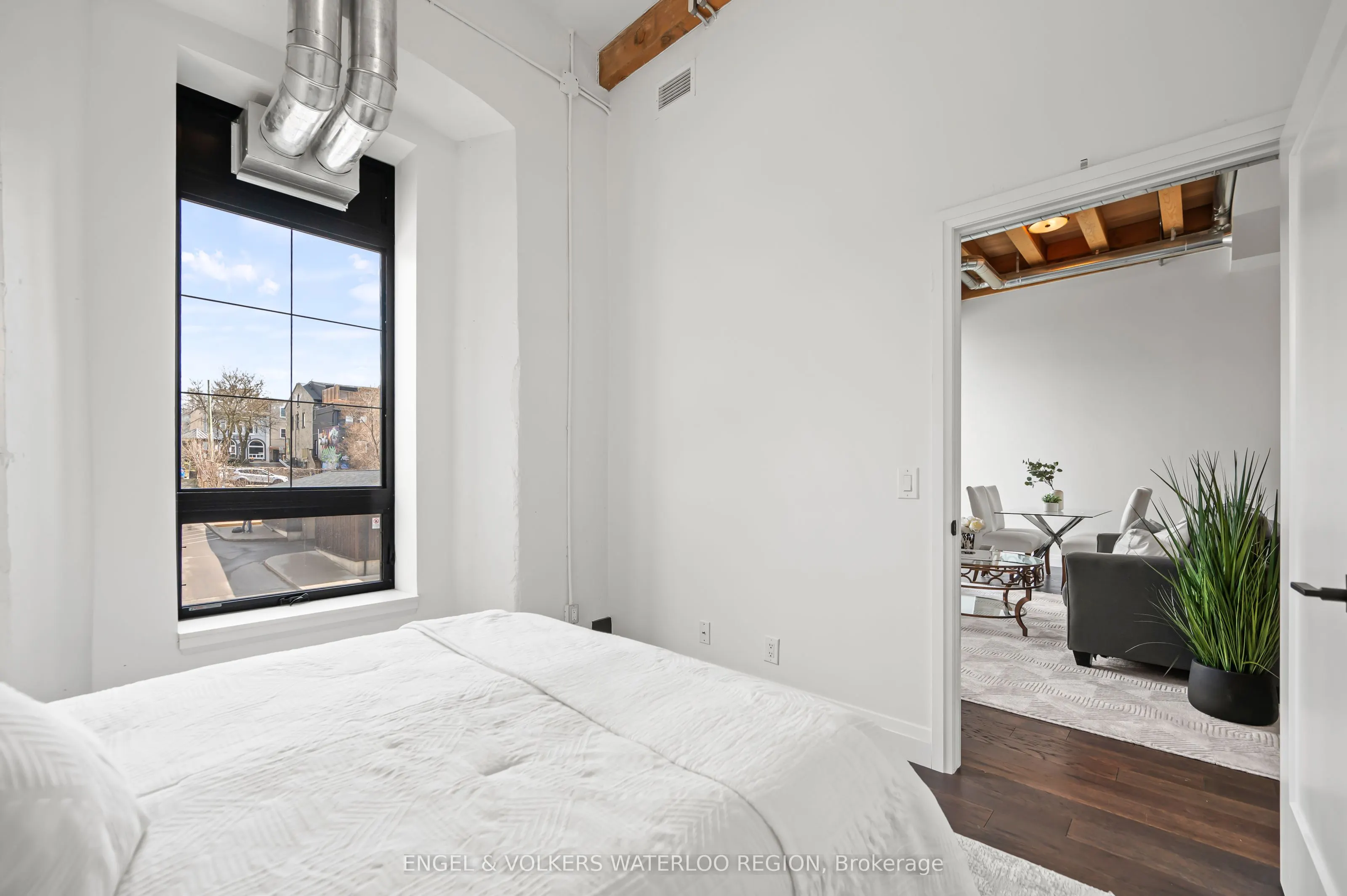 19 Guelph Avenue, #207