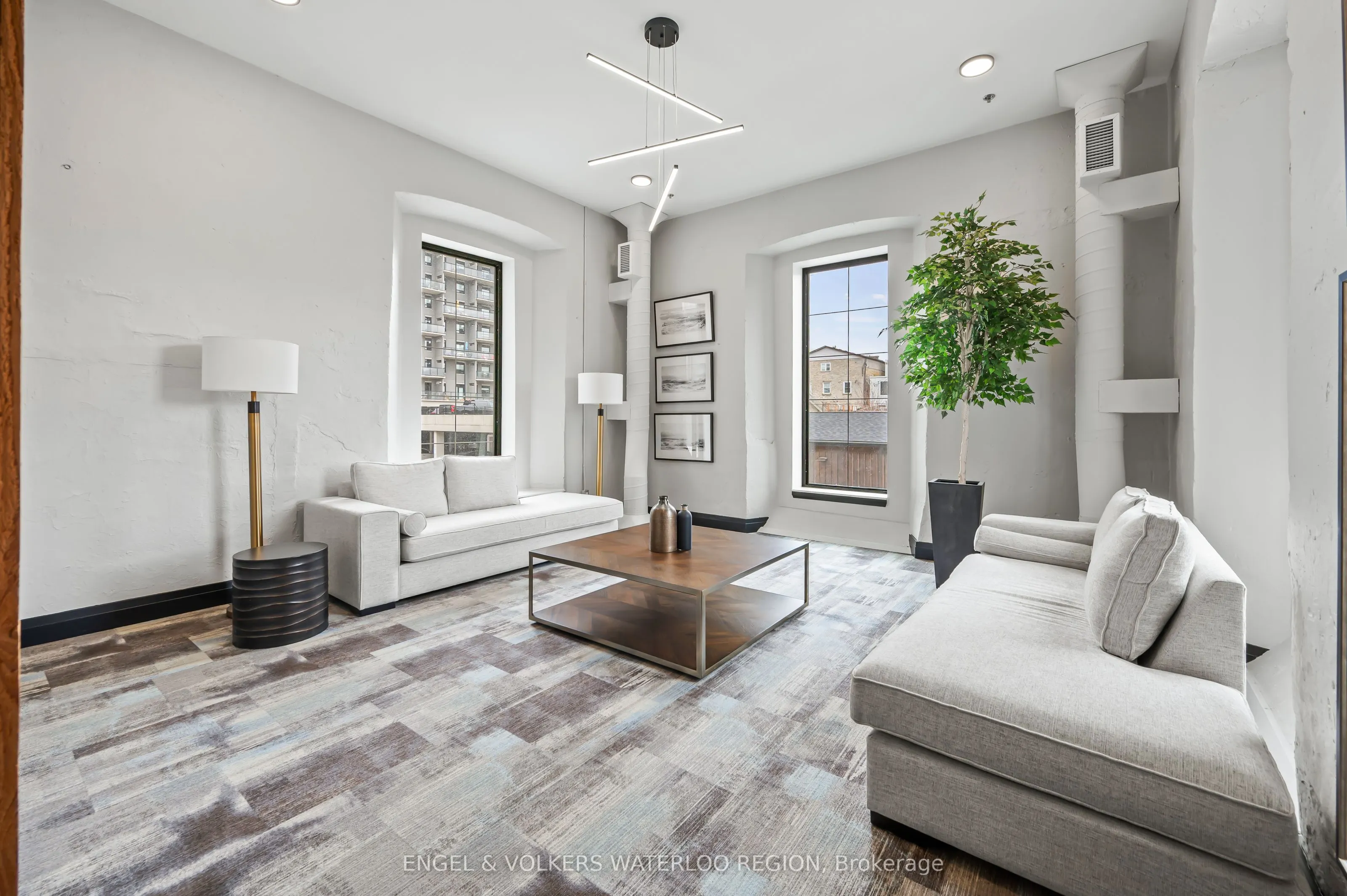 19 Guelph Avenue, #207