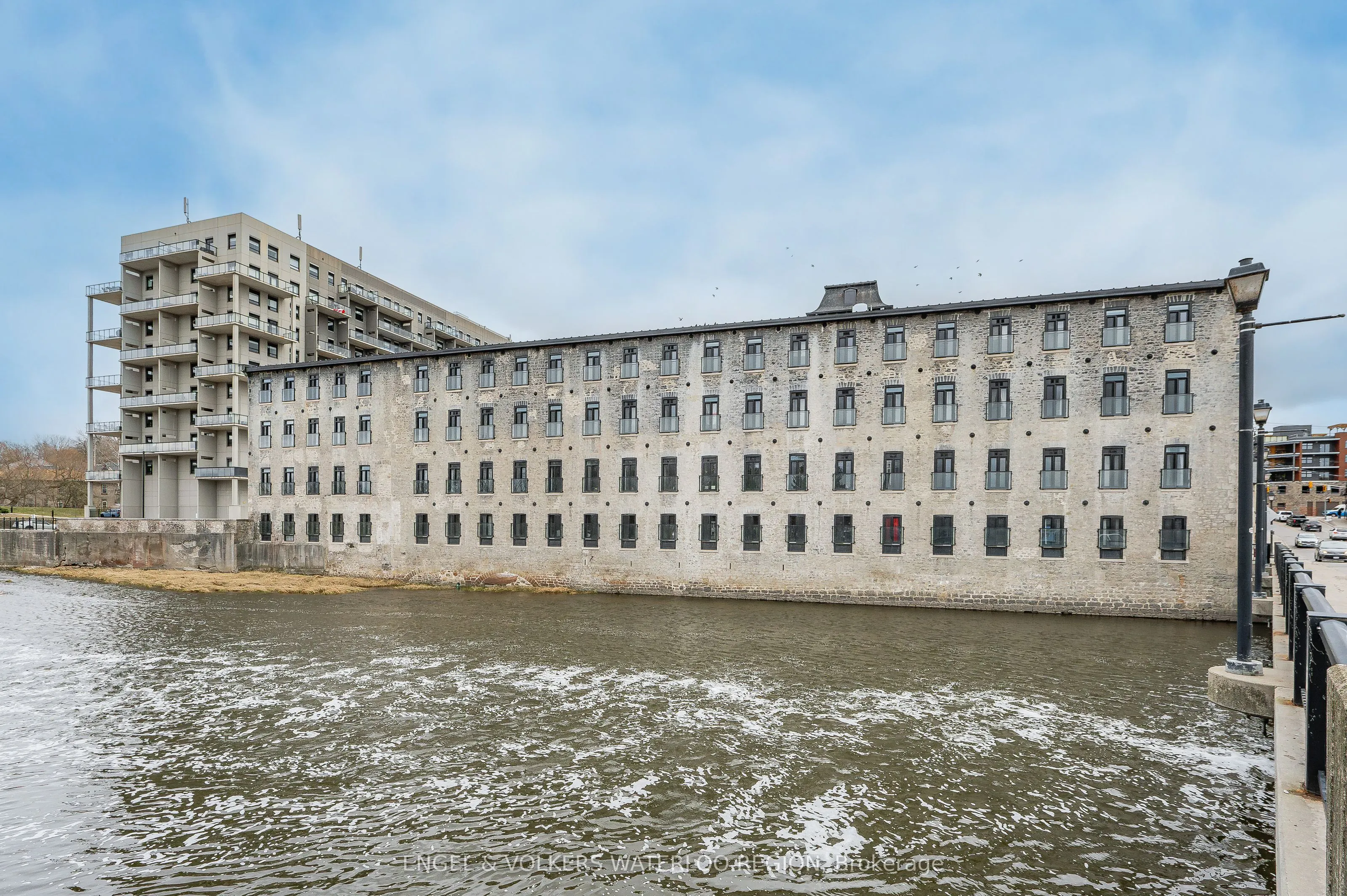 19 Guelph Avenue, #207