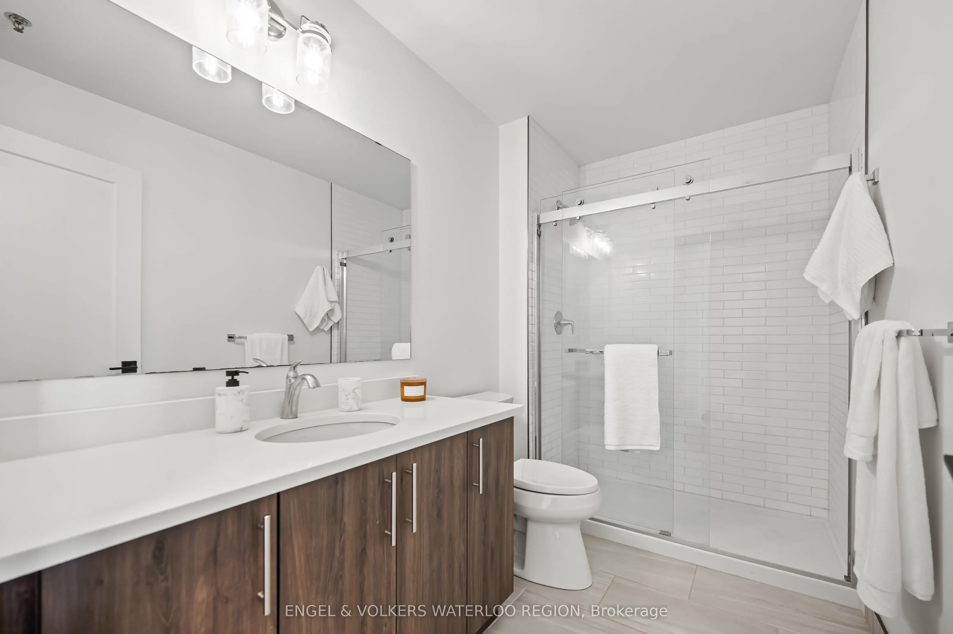 19 Guelph Avenue, #207