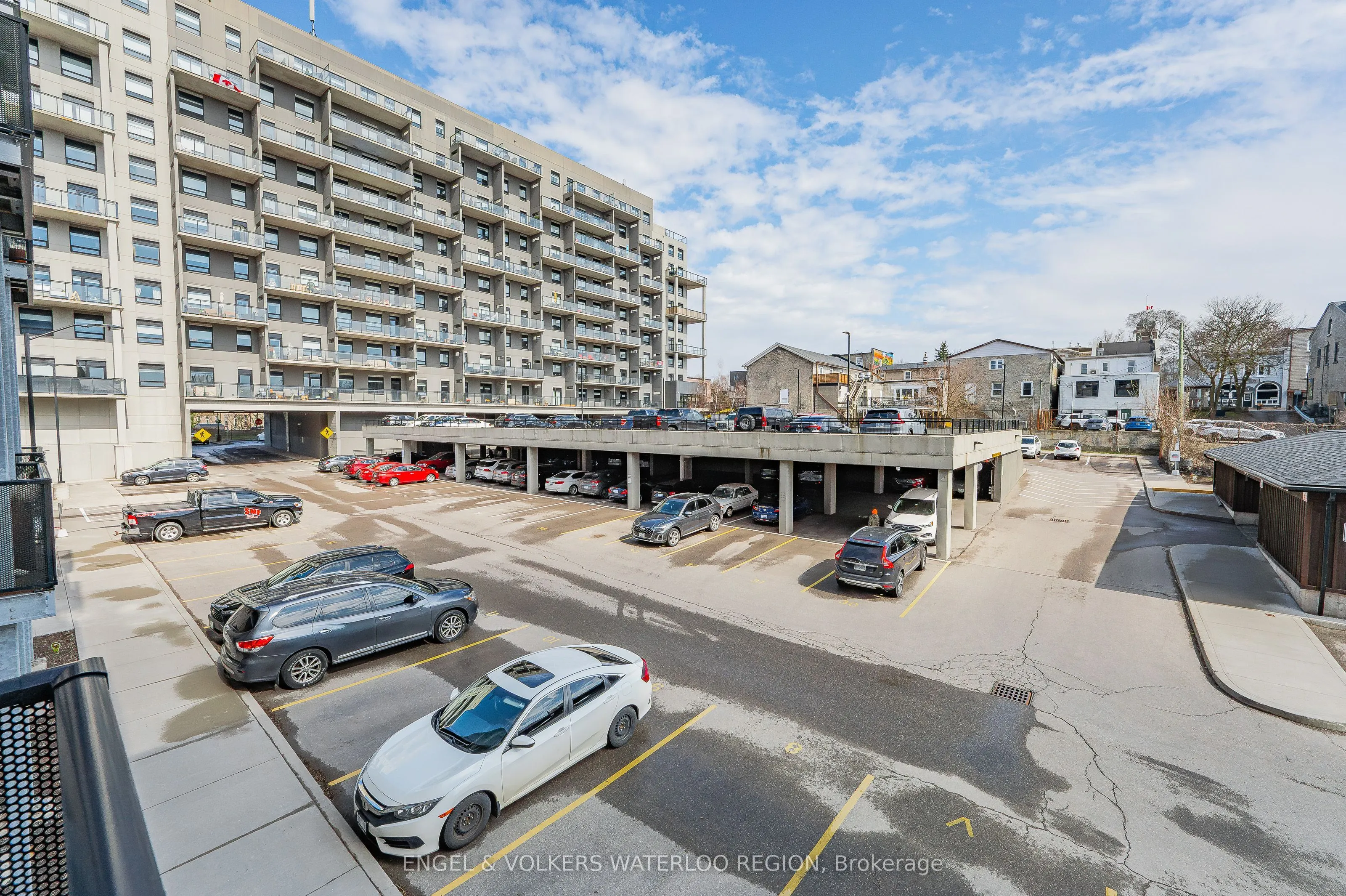 19 Guelph Avenue, #207