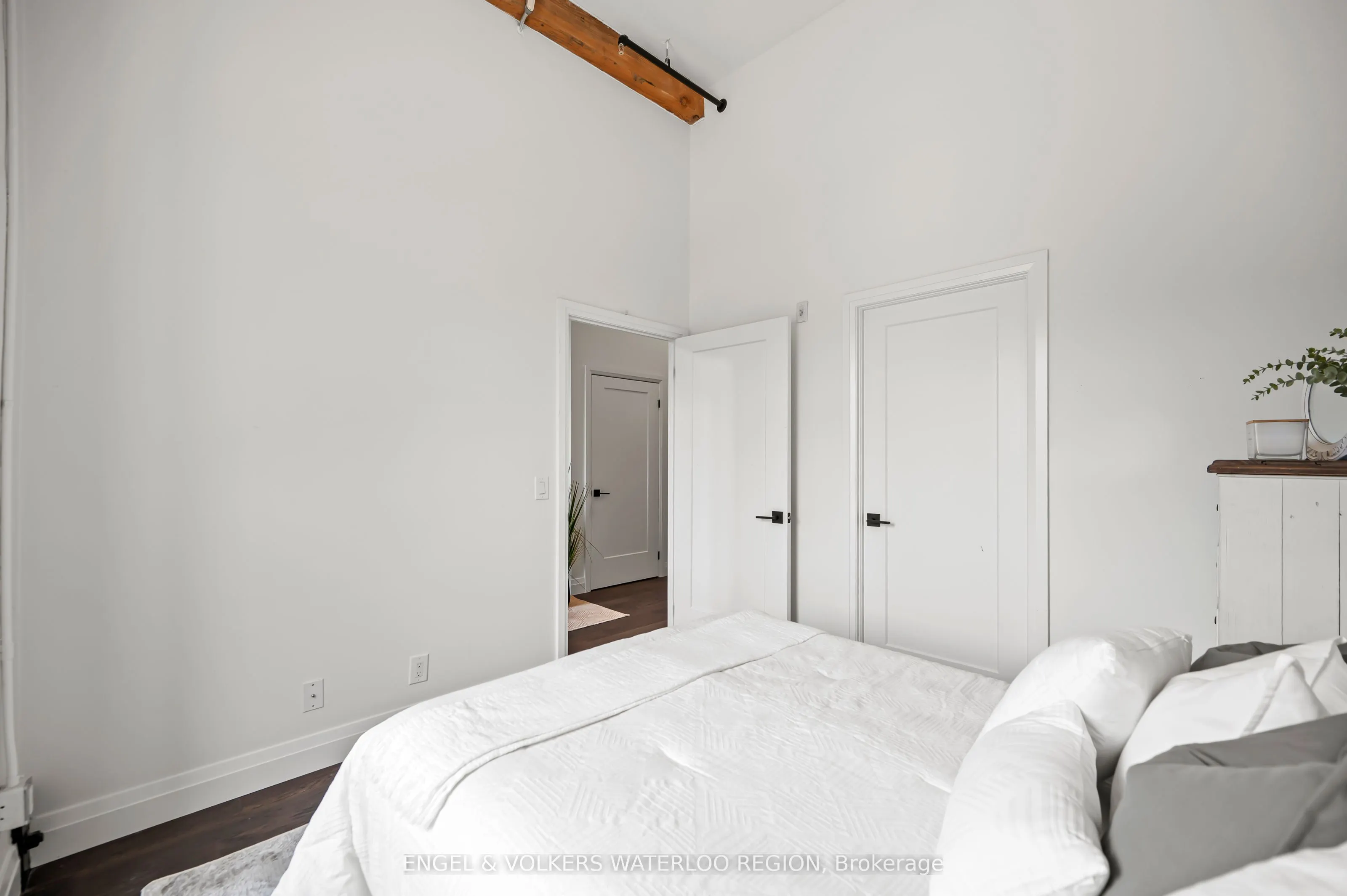 19 Guelph Avenue, #207