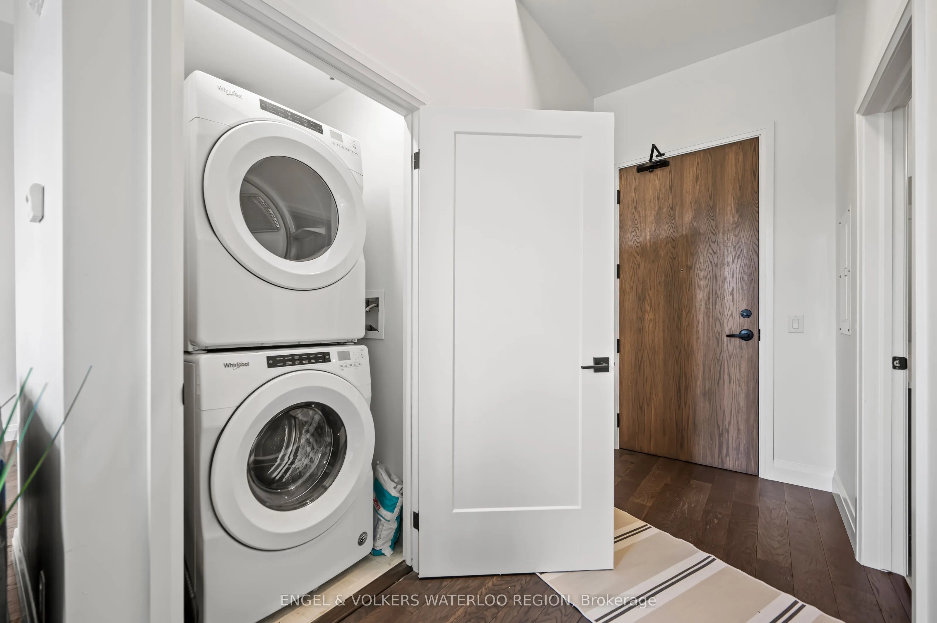 19 Guelph Avenue, #207