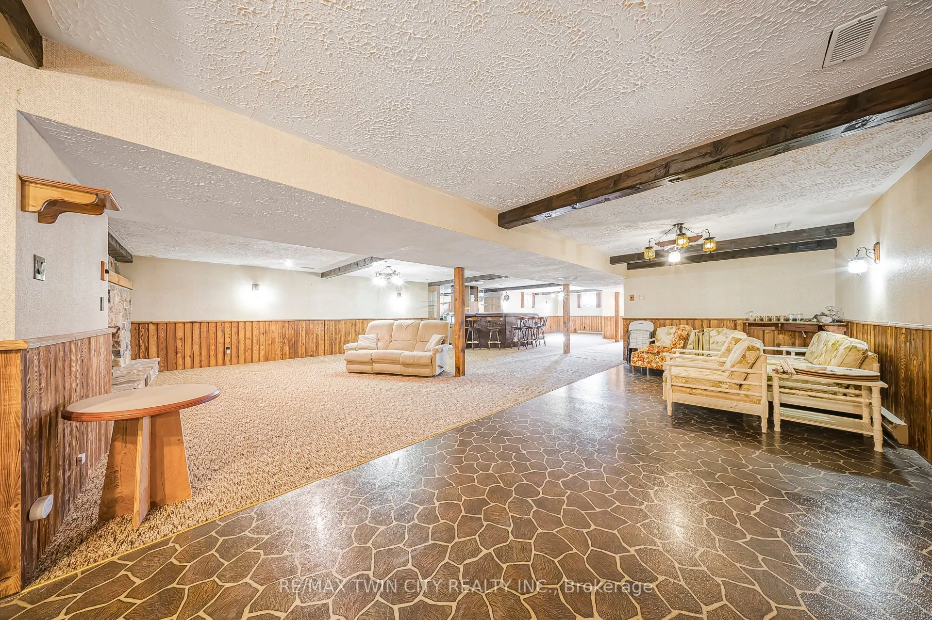 1599 Berlett's Road