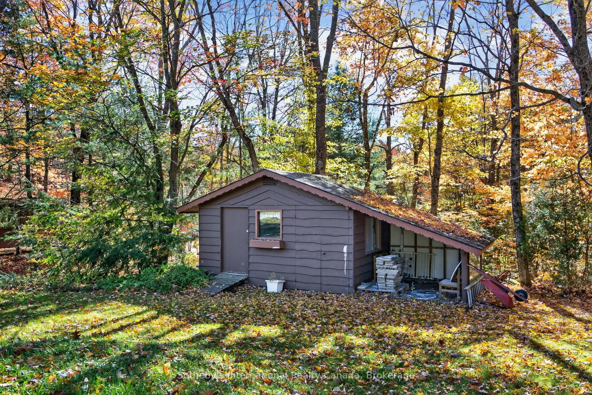 37 BROWNS LAKE Road
