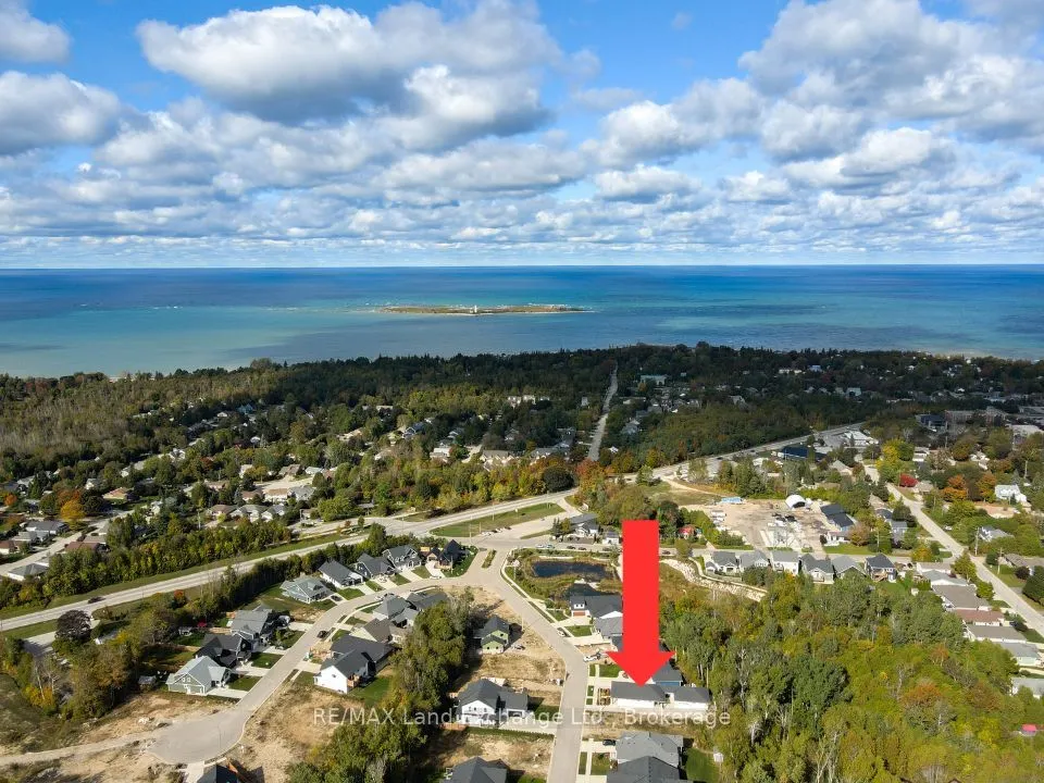 15 Lakeforest Drive